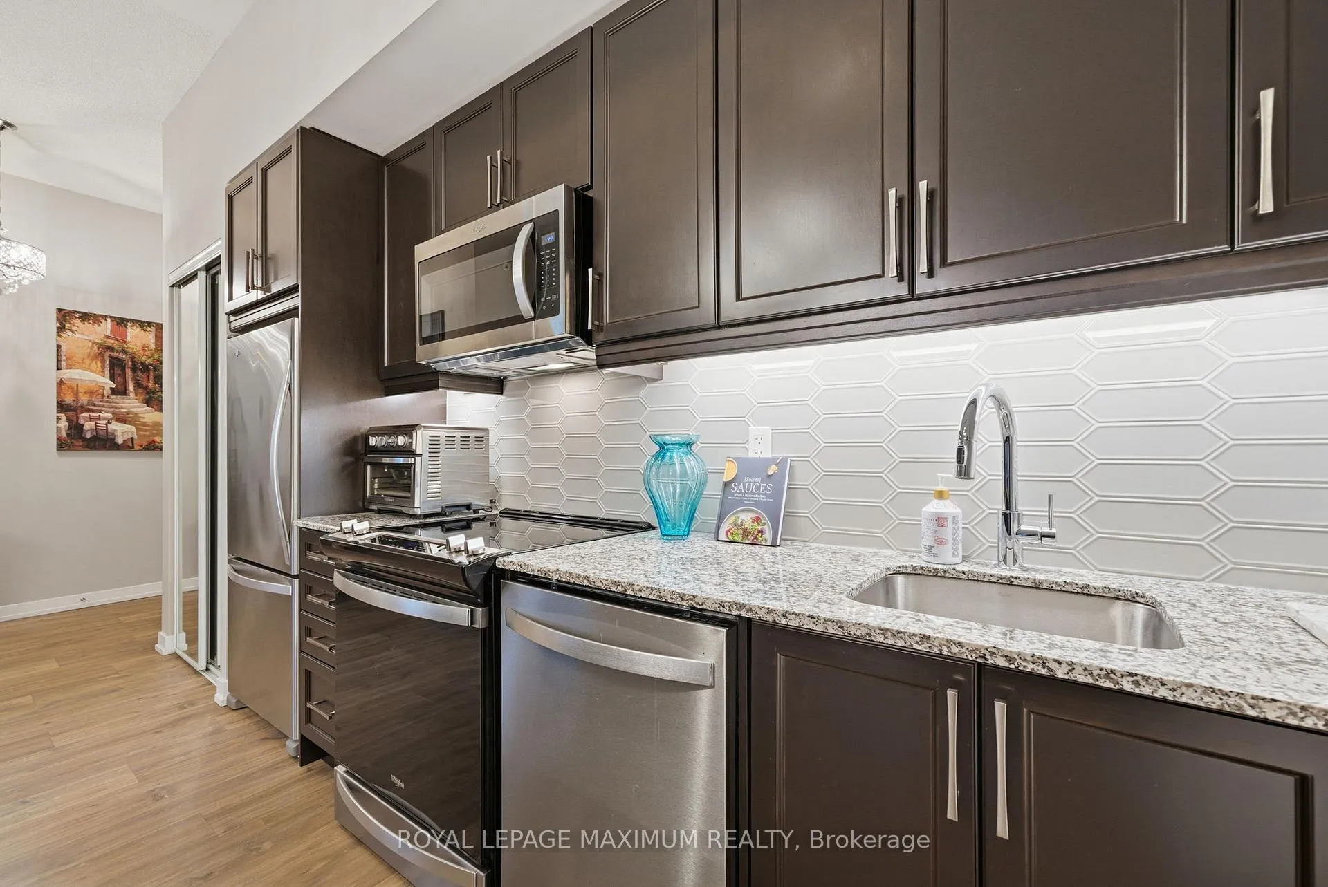 Photo 12 of Unit 106, 50 Ann Street, Caledon, Bolton West — HOMEH