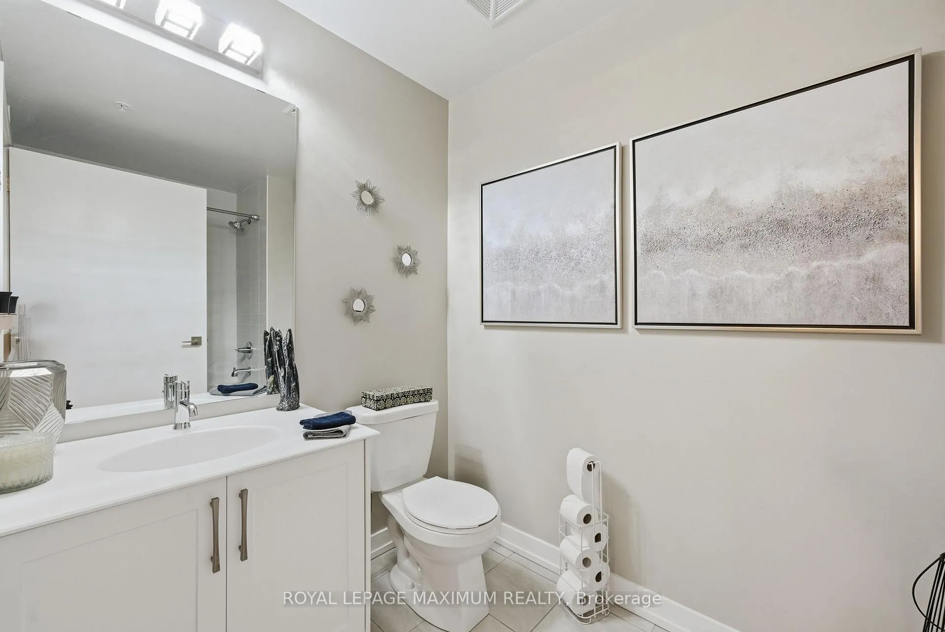 Photo 23 of Unit 106, 50 Ann Street, Caledon, Bolton West — HOMEH