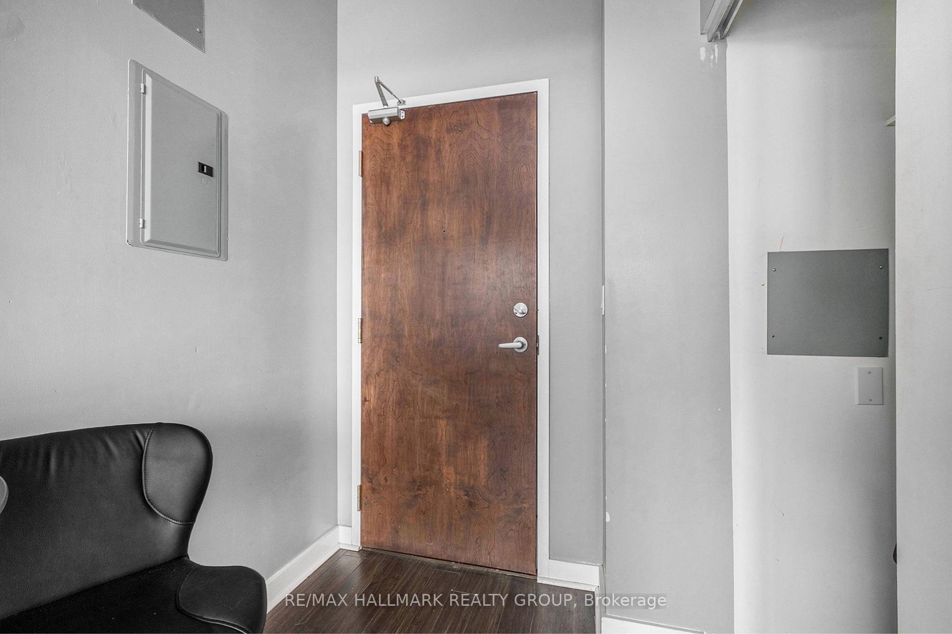Photo 3 of Unit 805, 383 Cumberland Street, Ottawa, Lower Town/Byward Market — HOMEH