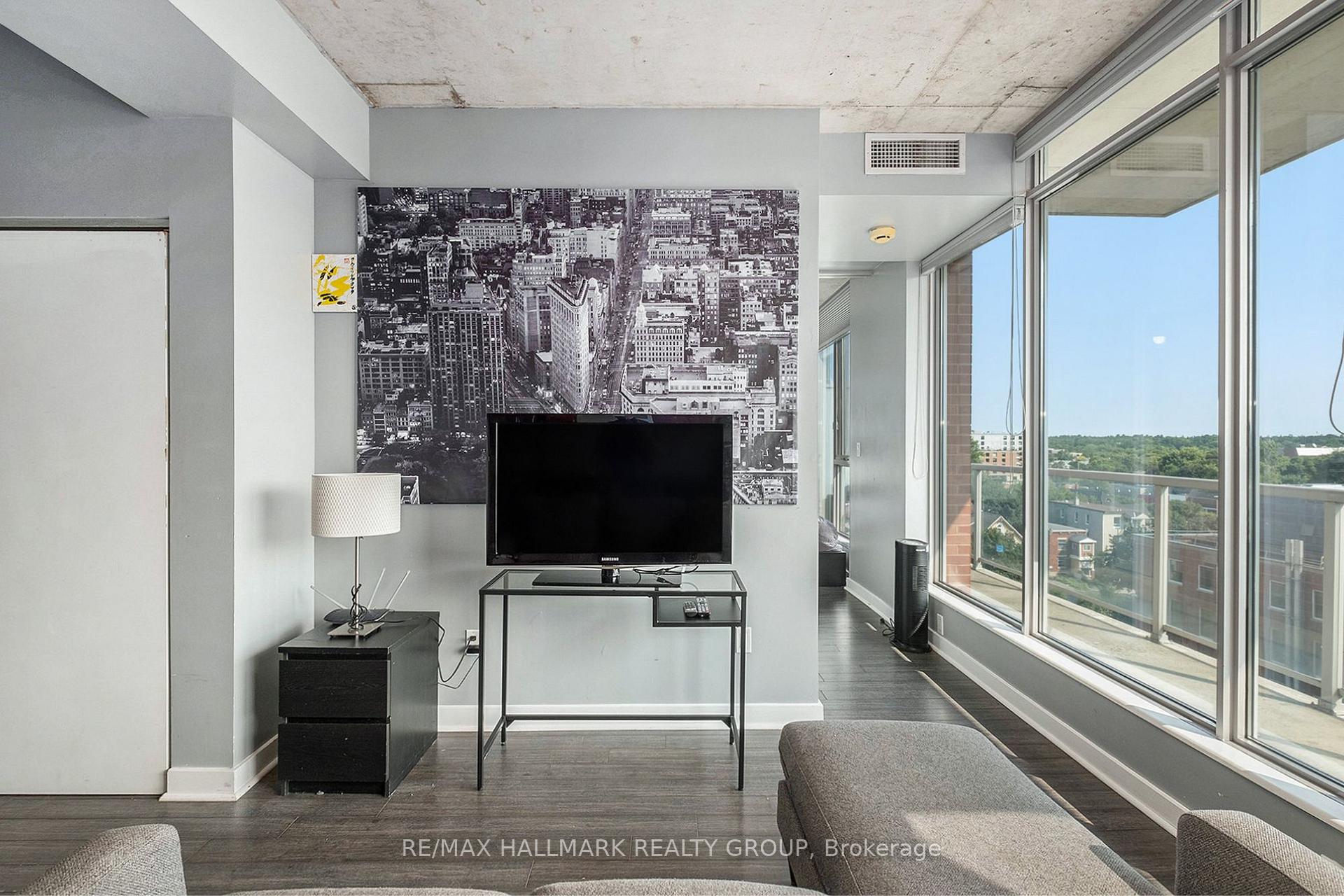 Photo 12 of Unit 805, 383 Cumberland Street, Ottawa, Lower Town/Byward Market — HOMEH