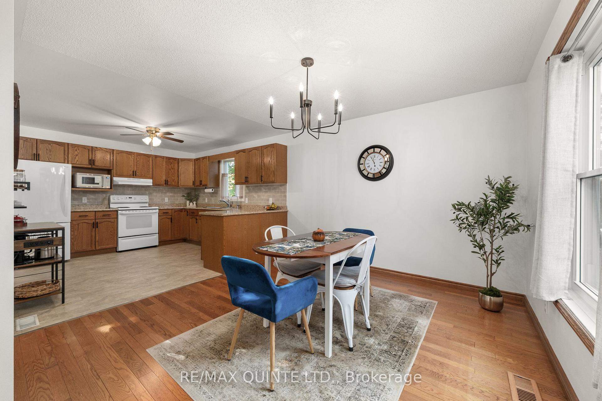 Photo 14 of 108 Elgin Street, Centre Hastings — HOMEH