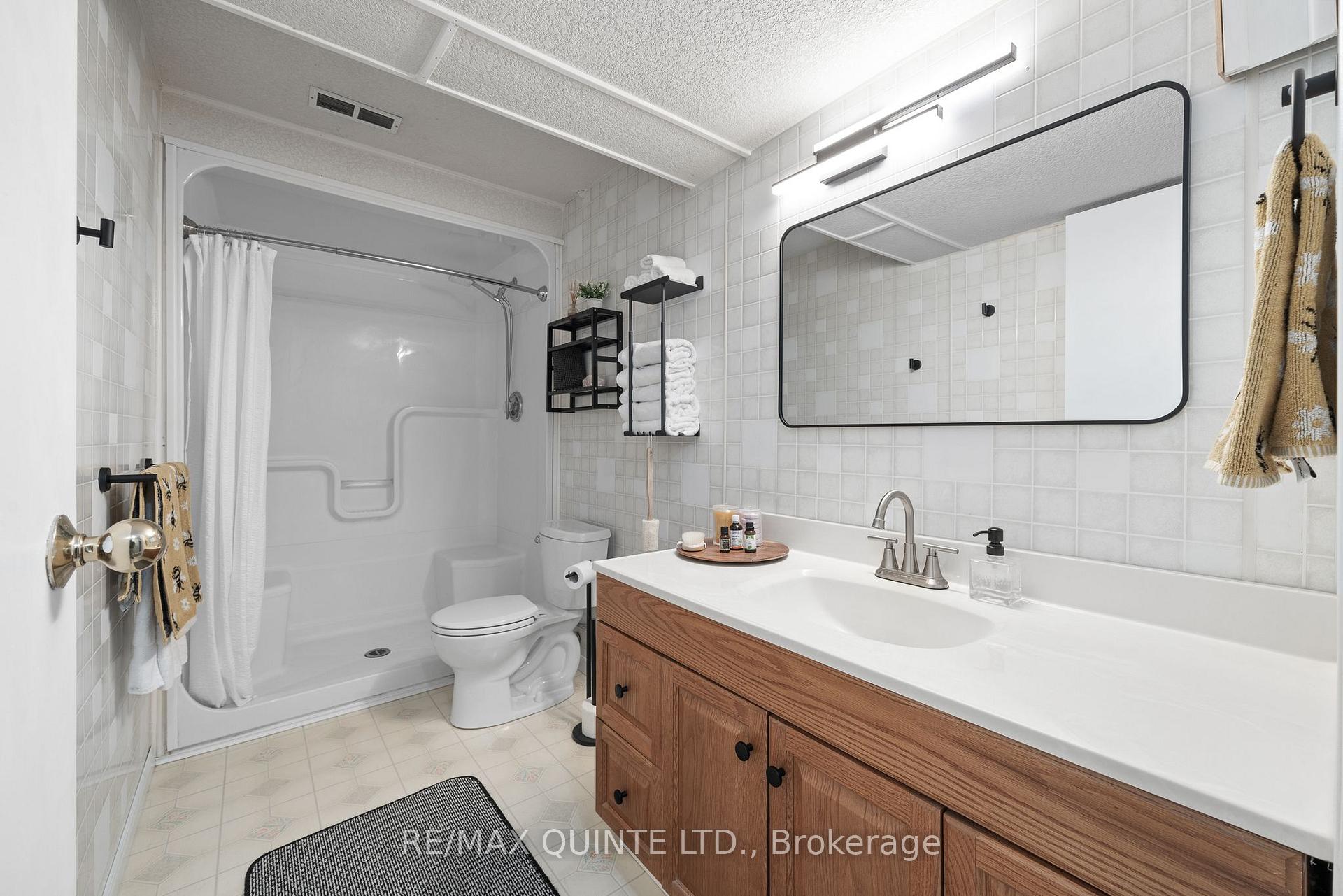 Photo 36 of 108 Elgin Street, Centre Hastings — HOMEH