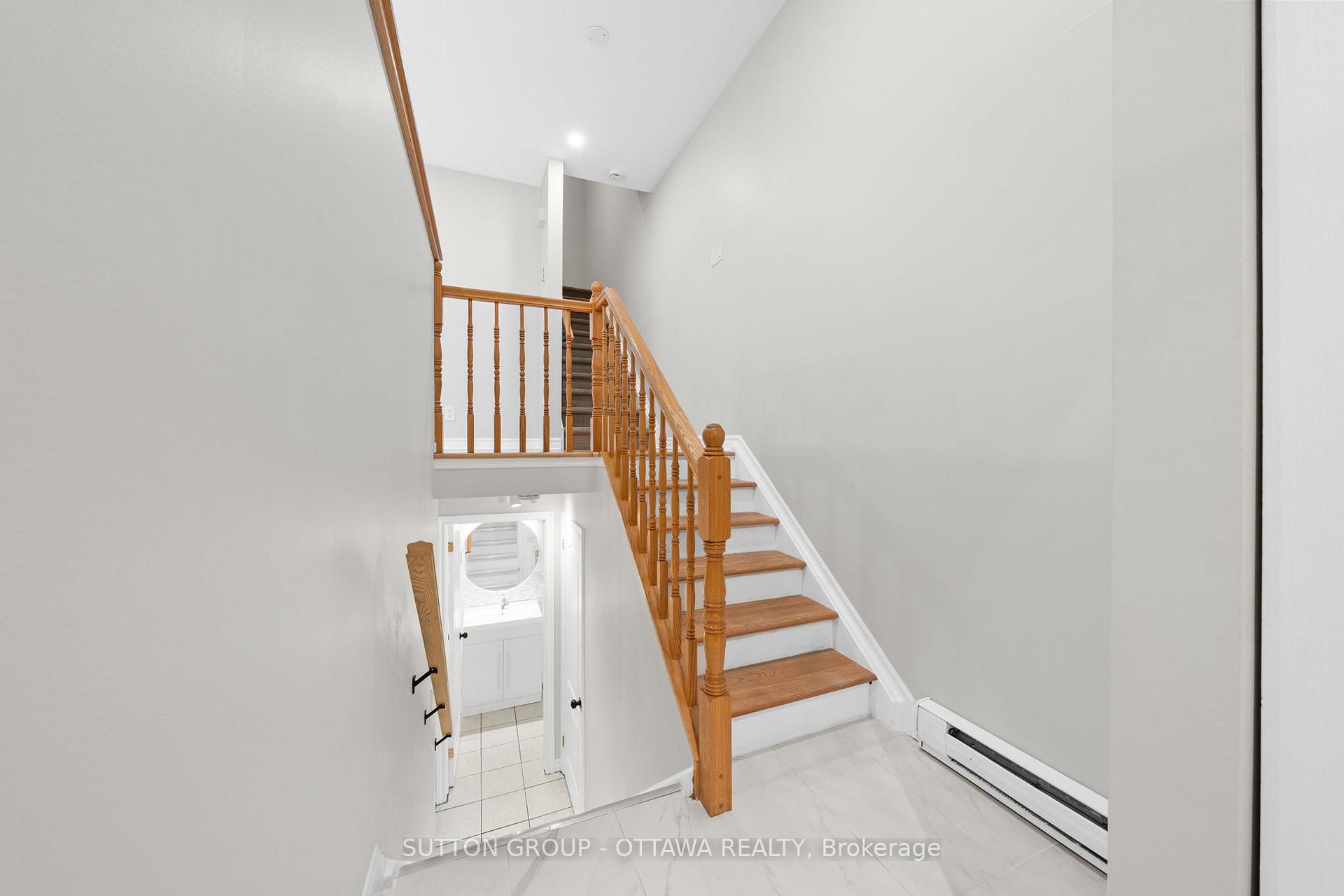 Photo 7 of Unit B, 3 Banner Road, Ottawa, Sheahan Estates/Trend Village — HOMEH