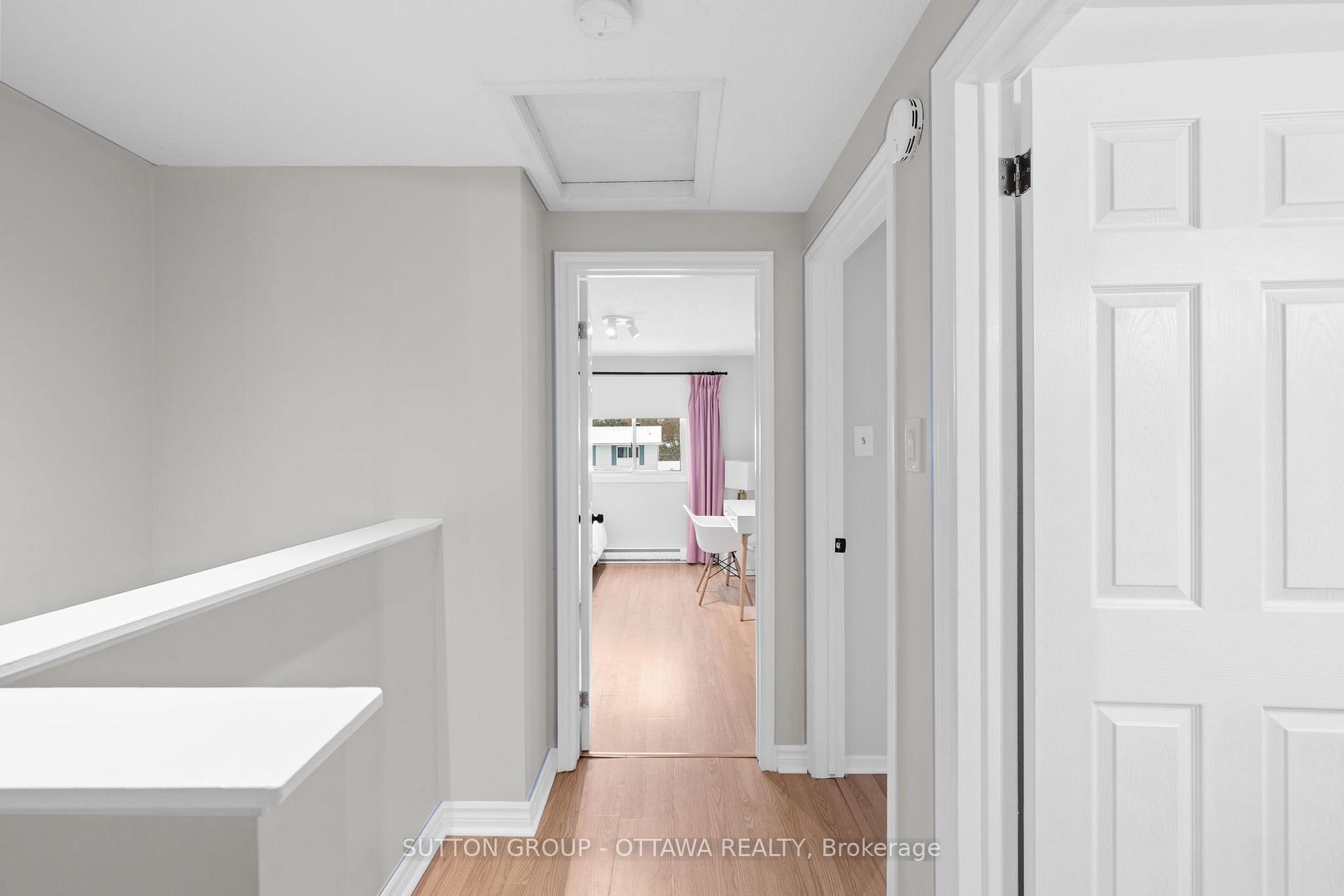 Photo 24 of Unit B, 3 Banner Road, Ottawa, Sheahan Estates/Trend Village — HOMEH