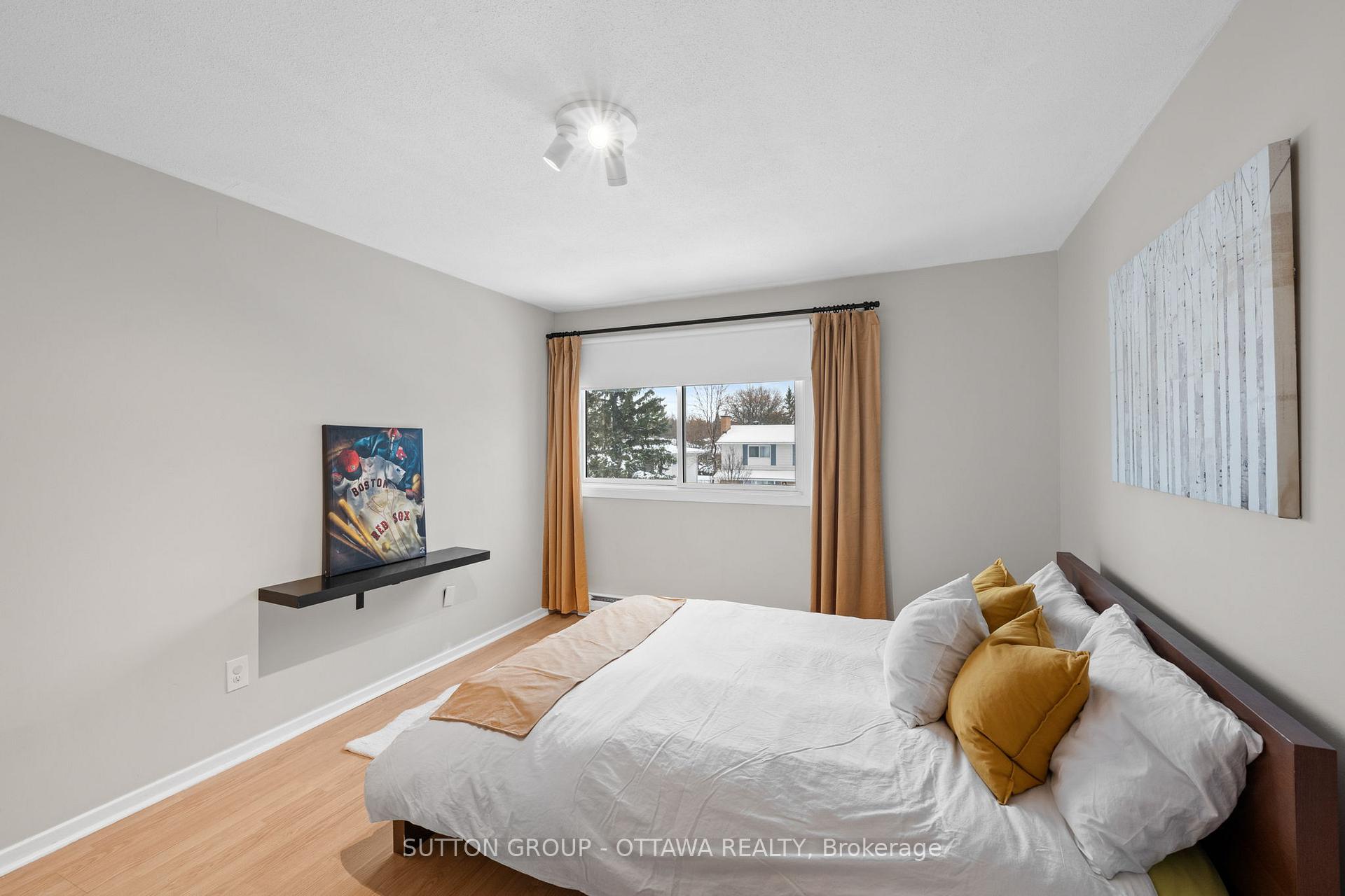 Photo 28 of Unit B, 3 Banner Road, Ottawa, Sheahan Estates/Trend Village — HOMEH