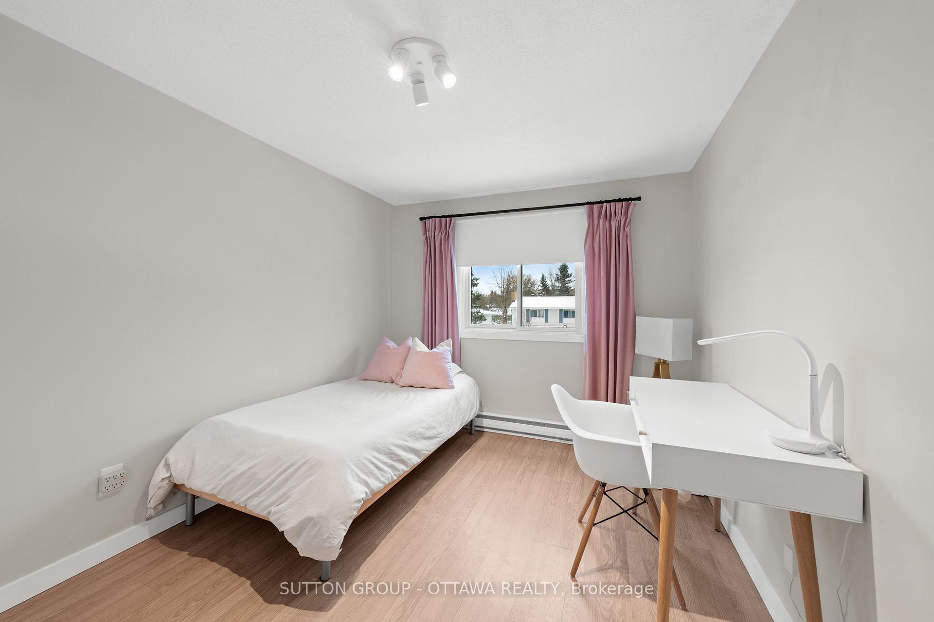 Photo 29 of Unit B, 3 Banner Road, Ottawa, Sheahan Estates/Trend Village — HOMEH
