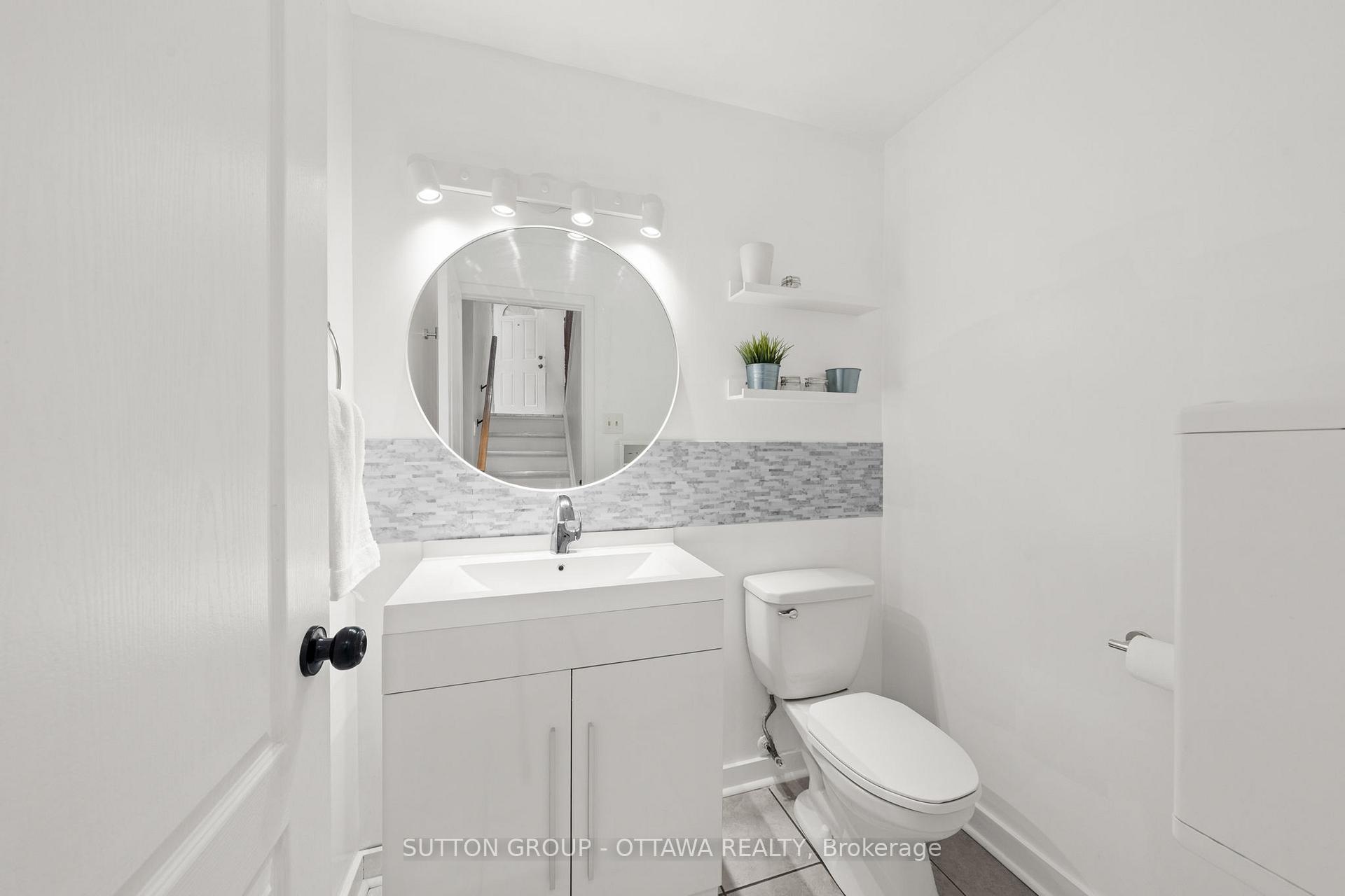 Photo 34 of Unit B, 3 Banner Road, Ottawa, Sheahan Estates/Trend Village — HOMEH