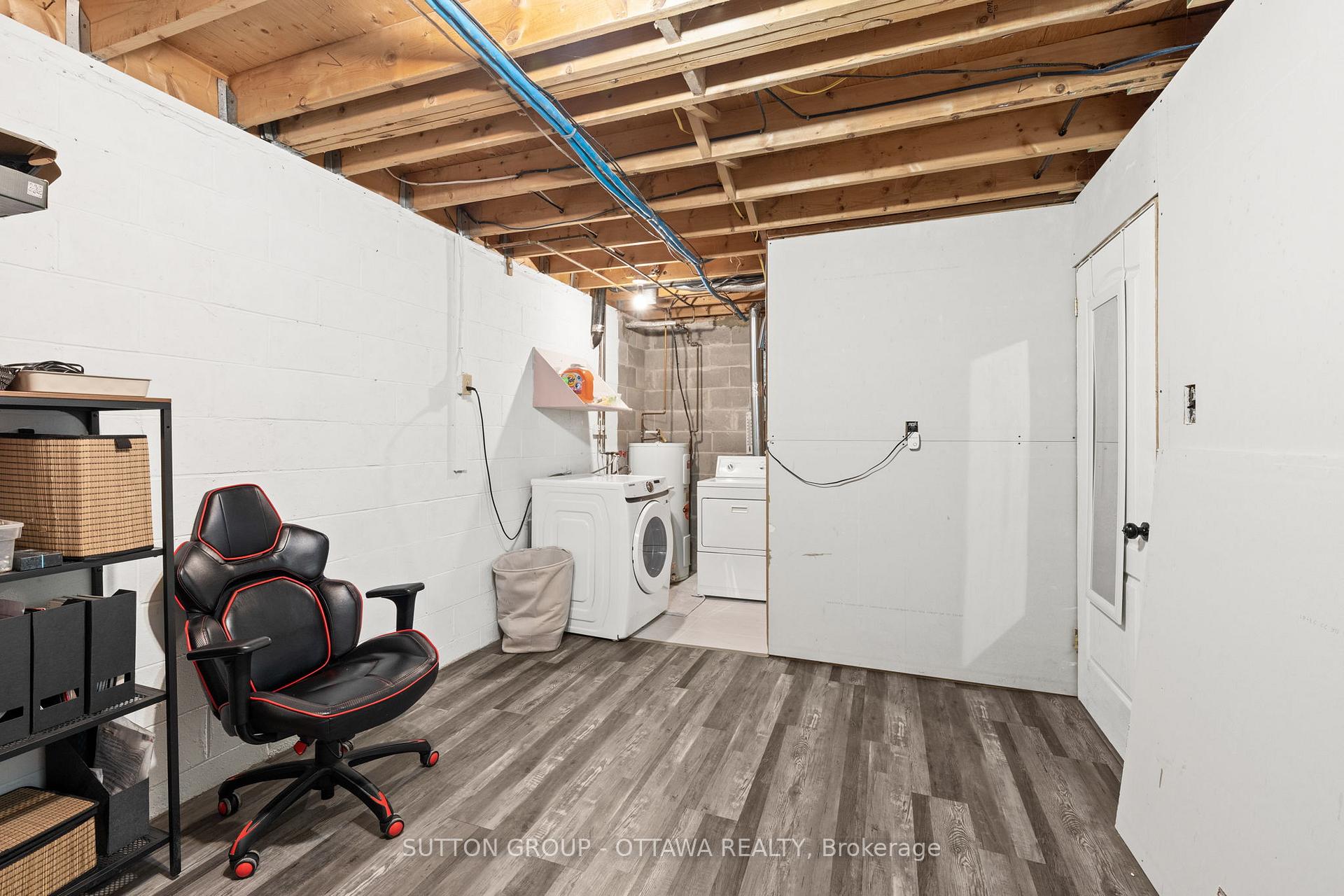 Photo 35 of Unit B, 3 Banner Road, Ottawa, Sheahan Estates/Trend Village — HOMEH