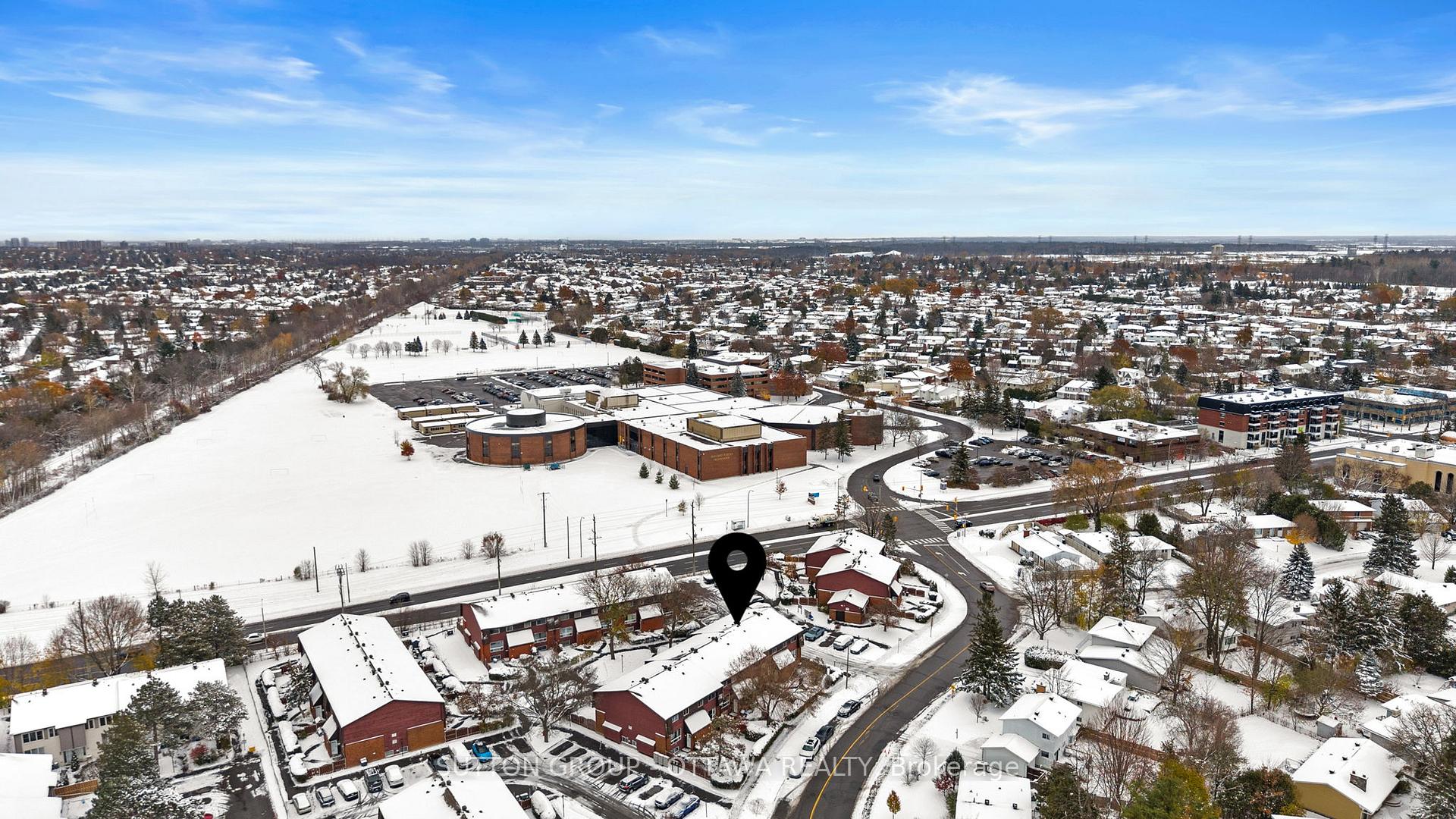 Photo 40 of Unit B, 3 Banner Road, Ottawa, Sheahan Estates/Trend Village — HOMEH