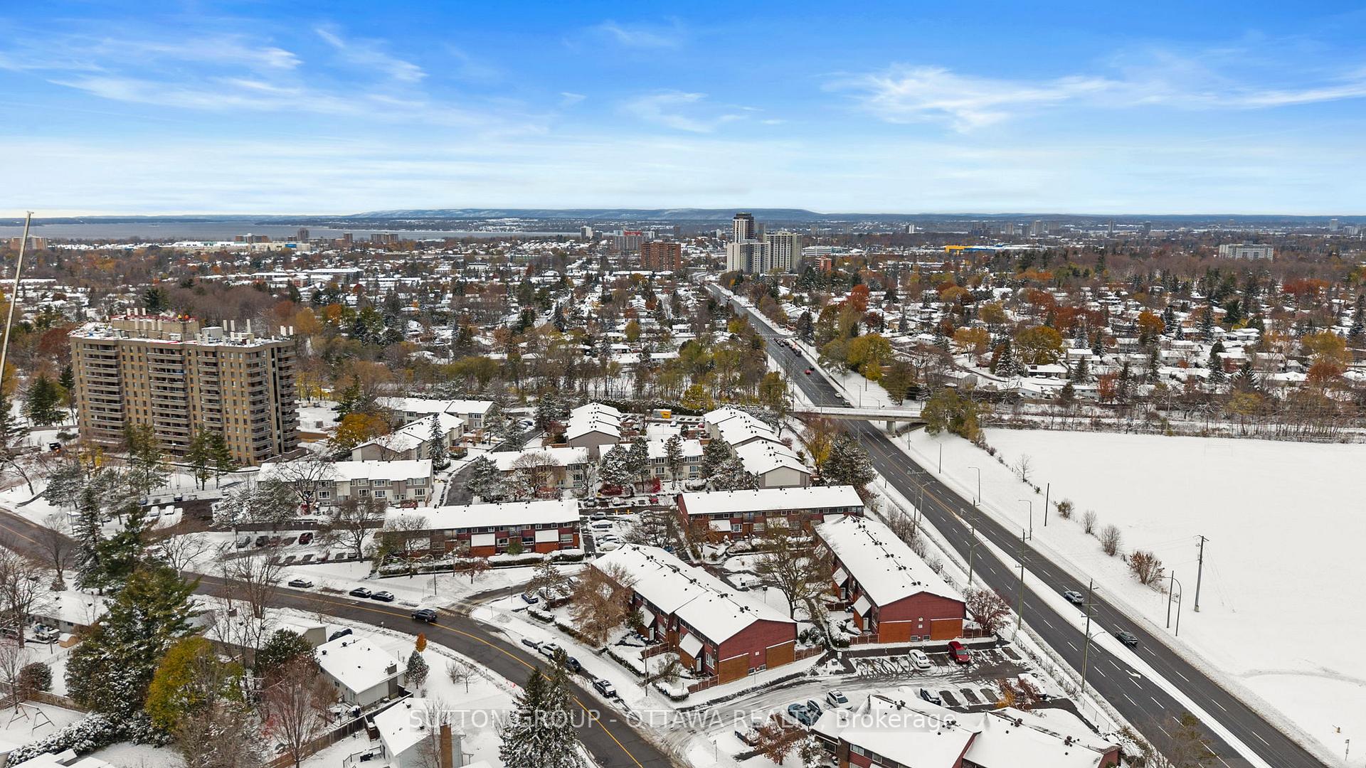 Photo 44 of Unit B, 3 Banner Road, Ottawa, Sheahan Estates/Trend Village — HOMEH