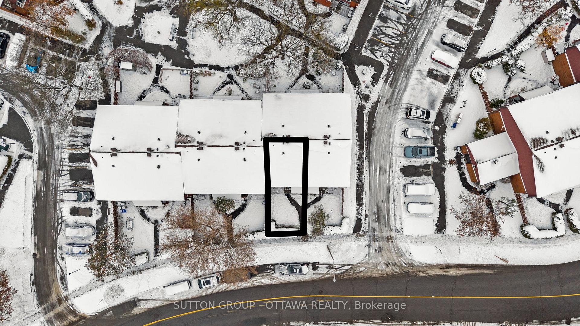 Photo 47 of Unit B, 3 Banner Road, Ottawa, Sheahan Estates/Trend Village — HOMEH