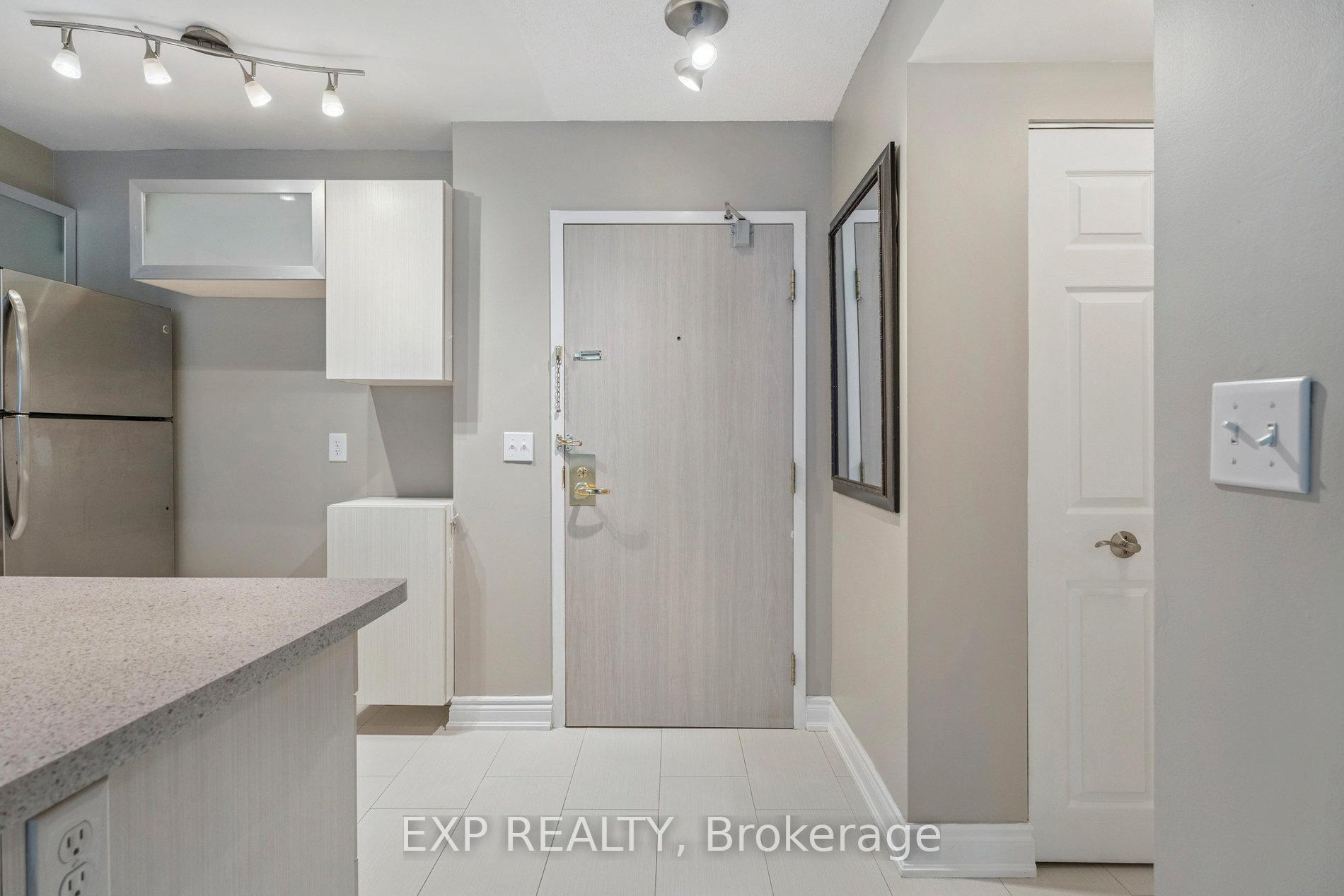 Photo 6 of Unit 301, 140 Dunlop Street E, Barrie, City Centre — HOMEH