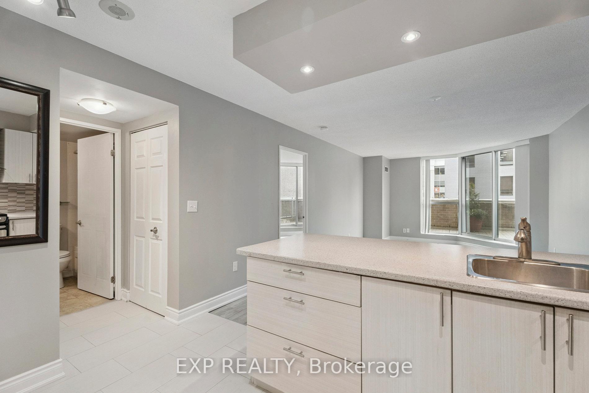 Photo 10 of Unit 301, 140 Dunlop Street E, Barrie, City Centre — HOMEH