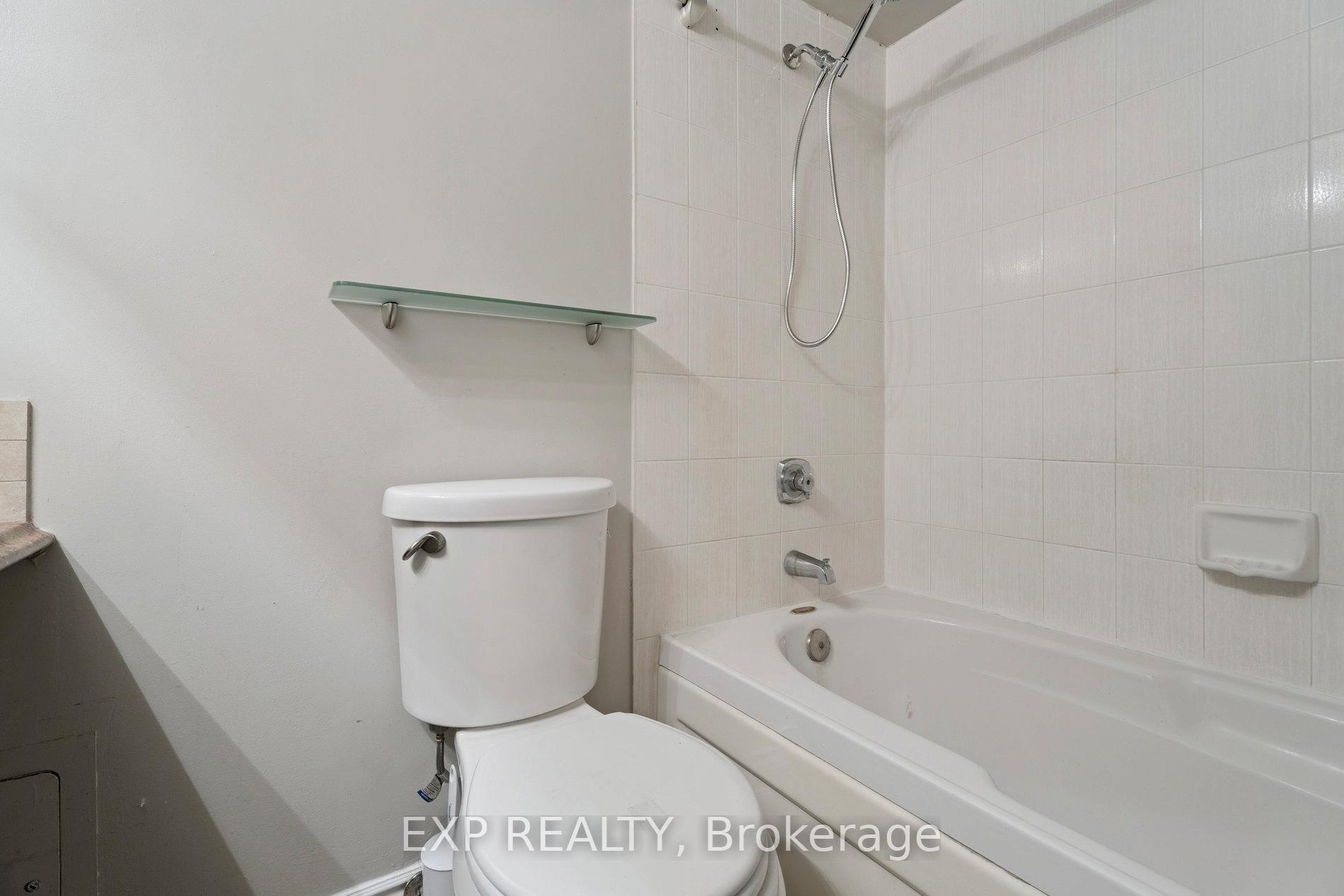 Photo 12 of Unit 301, 140 Dunlop Street E, Barrie, City Centre — HOMEH
