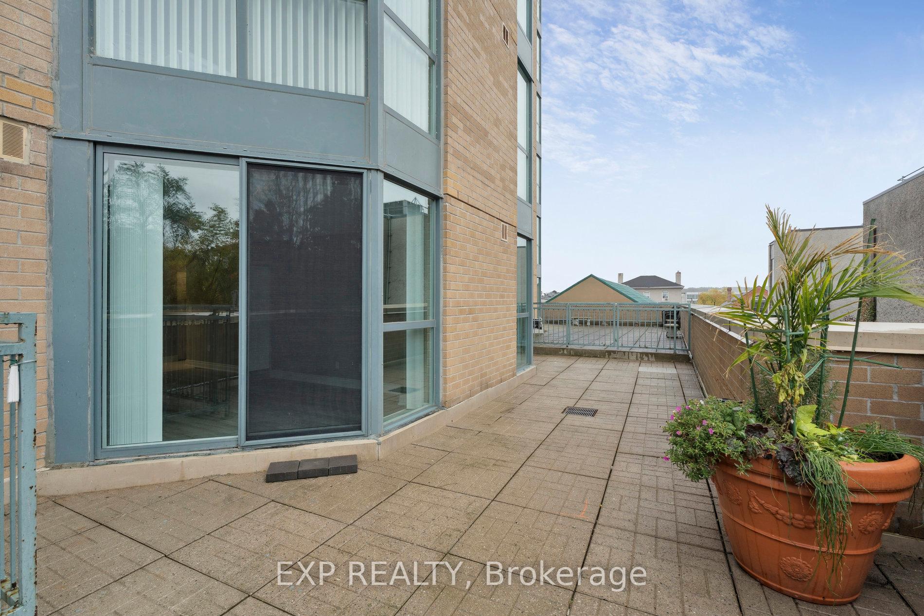 Photo 34 of Unit 301, 140 Dunlop Street E, Barrie, City Centre — HOMEH