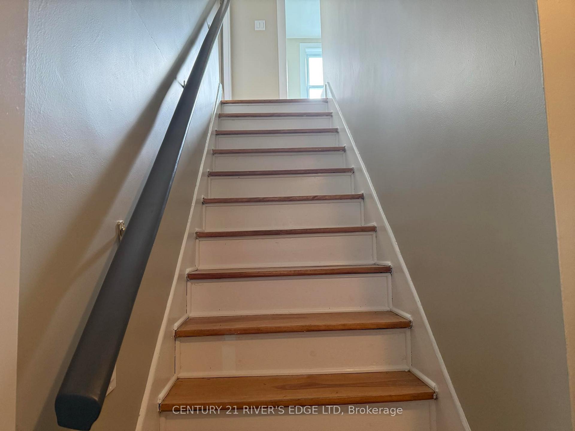 Photo 10 of 407 Lambert Street, Edwardsburgh/Cardinal, Town of Cardinal — HOMEH