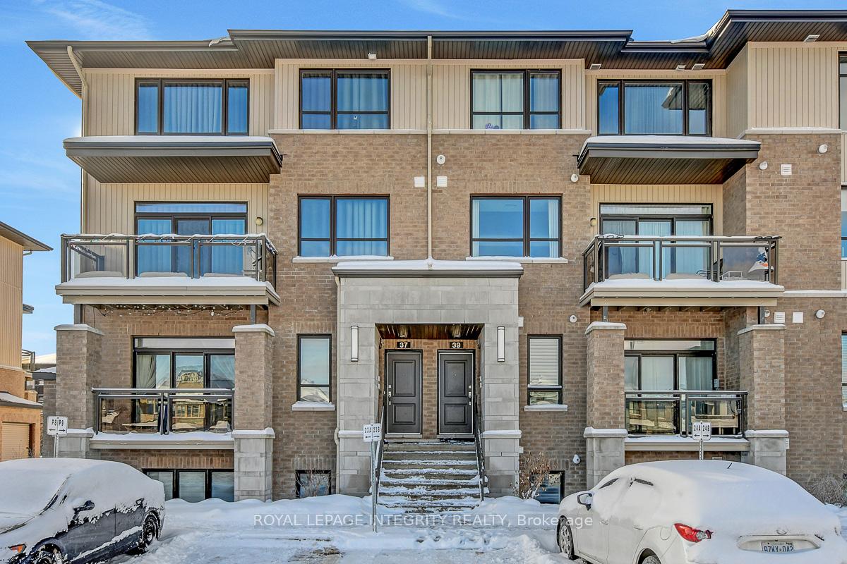Photo 1 of 35 Carabiner Private, Ottawa, Mer Bleue/Bradley Estates/Anderson Park — HOMEH