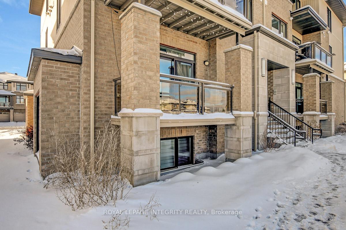 Photo 4 of 35 Carabiner Private, Ottawa, Mer Bleue/Bradley Estates/Anderson Park — HOMEH