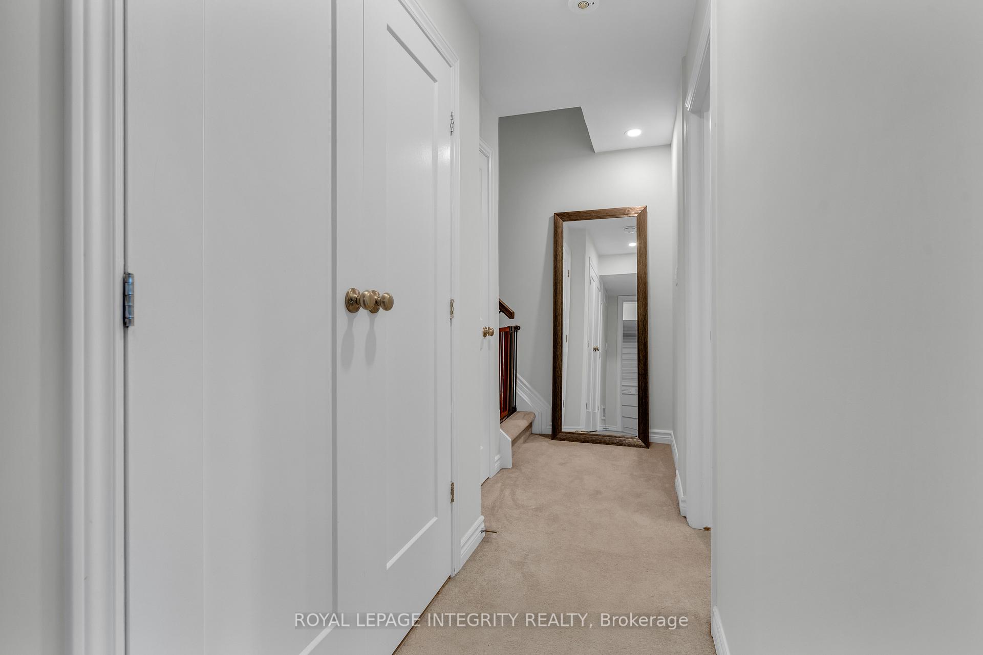 Photo 20 of 35 Carabiner Private, Ottawa, Mer Bleue/Bradley Estates/Anderson Park — HOMEH