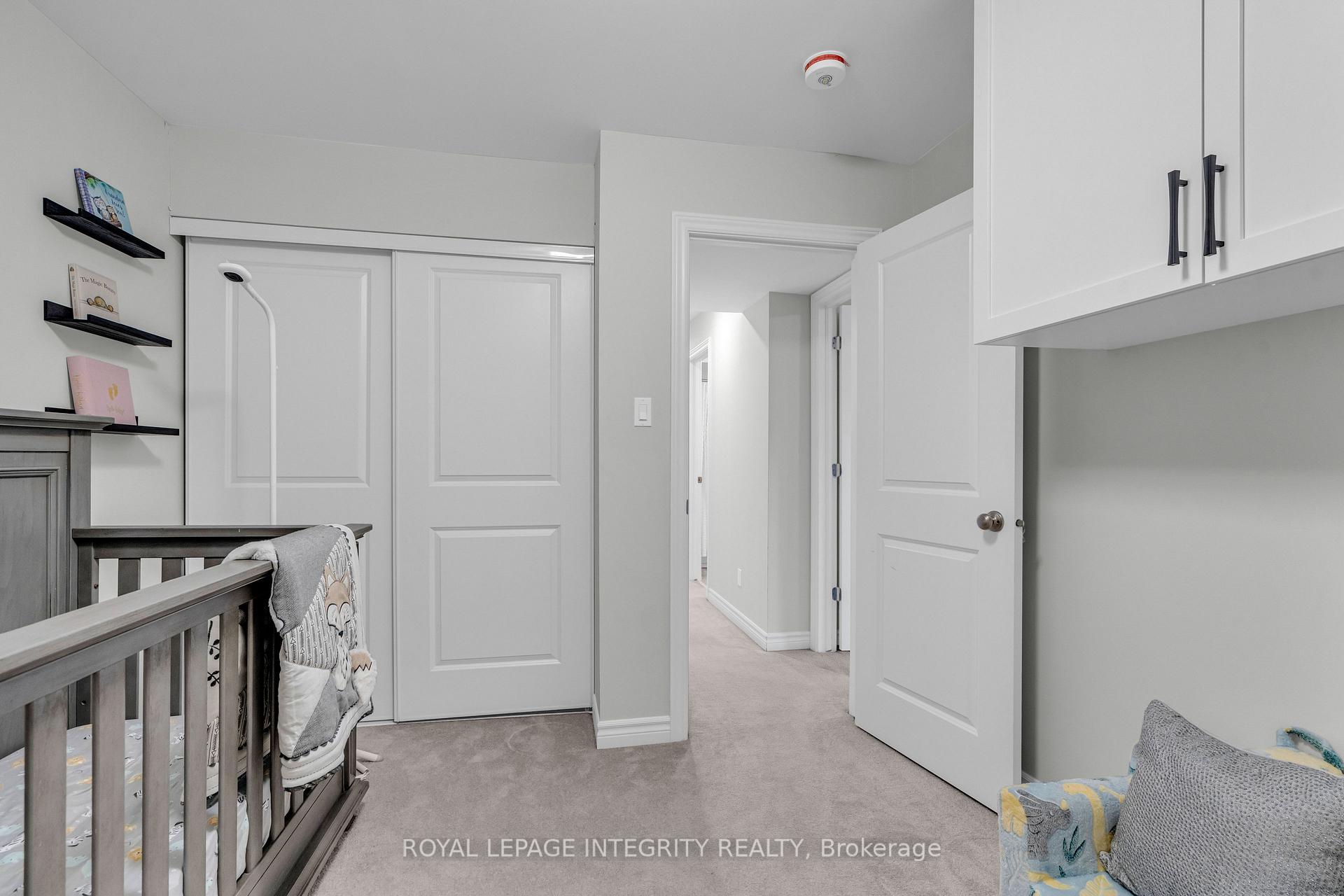 Photo 22 of 35 Carabiner Private, Ottawa, Mer Bleue/Bradley Estates/Anderson Park — HOMEH