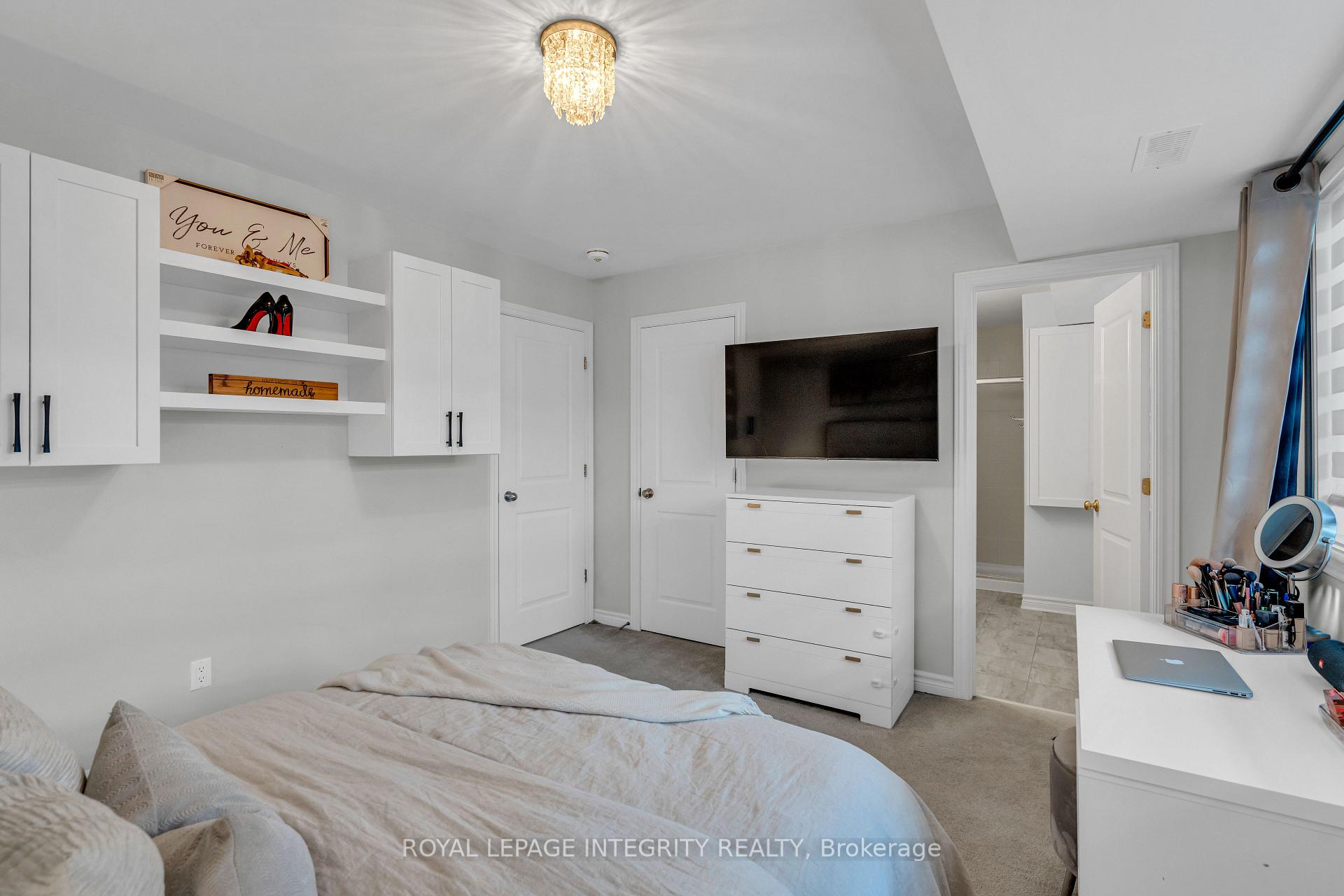 Photo 25 of 35 Carabiner Private, Ottawa, Mer Bleue/Bradley Estates/Anderson Park — HOMEH