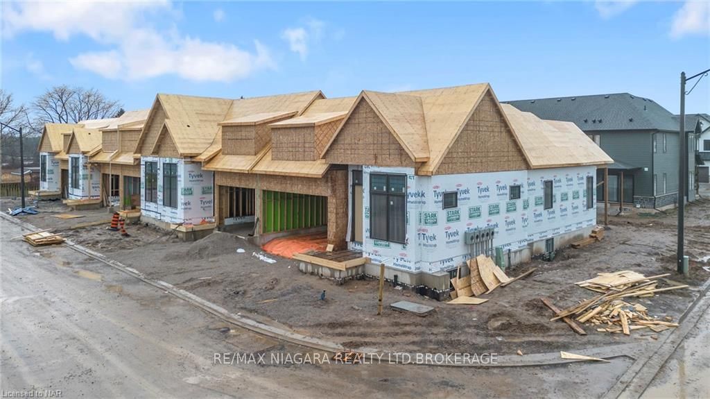 Photo 1 of Unit 2, 41 Ivy Crescent, Thorold, Confederation Heights — HOMEH
