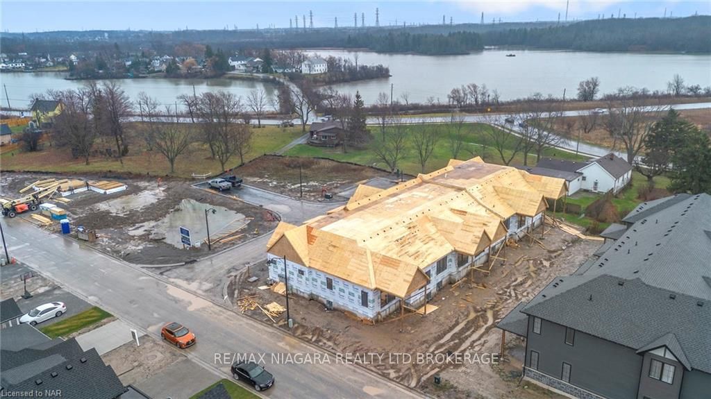 Photo 6 of Unit 2, 41 Ivy Crescent, Thorold, Confederation Heights — HOMEH
