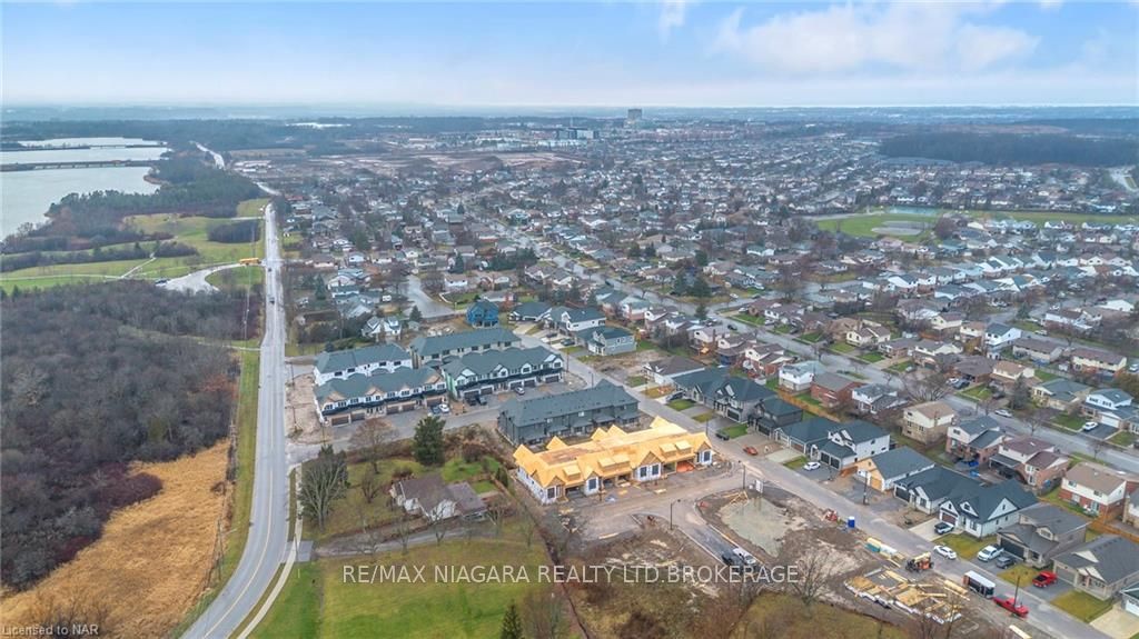 Photo 9 of Unit 2, 41 Ivy Crescent, Thorold, Confederation Heights — HOMEH
