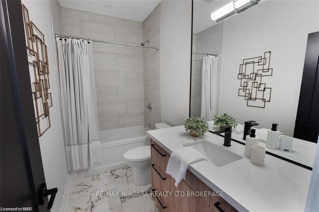 Photo 15 of Unit 2, 41 Ivy Crescent, Thorold, Confederation Heights — HOMEH