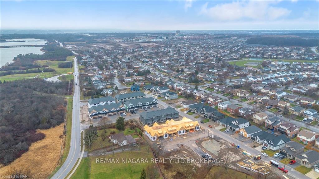 Photo 37 of Unit 2, 41 Ivy Crescent, Thorold, Confederation Heights — HOMEH