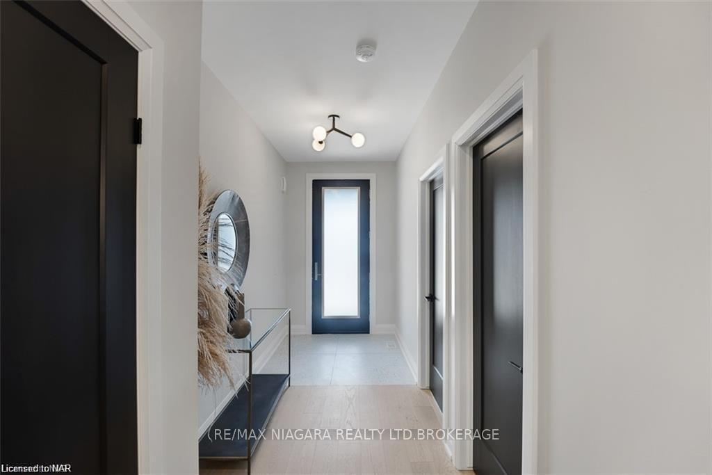 Photo 42 of Unit 2, 41 Ivy Crescent, Thorold, Confederation Heights — HOMEH