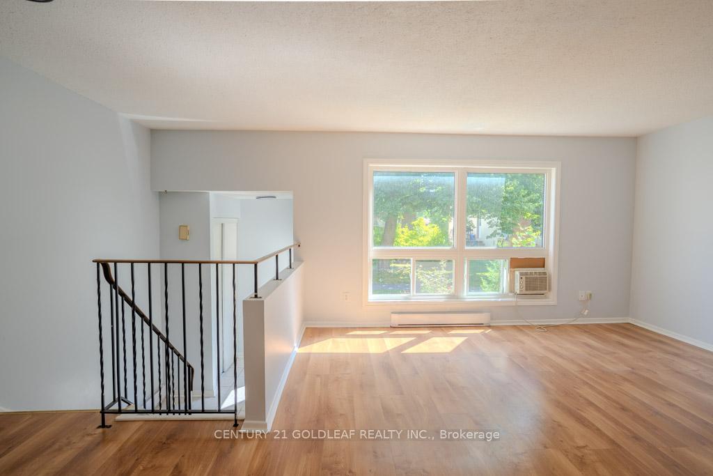 Photo 7 of Unit 5B, 5 Sonnet Crescent, Ottawa, Westcliffe Estates — HOMEH