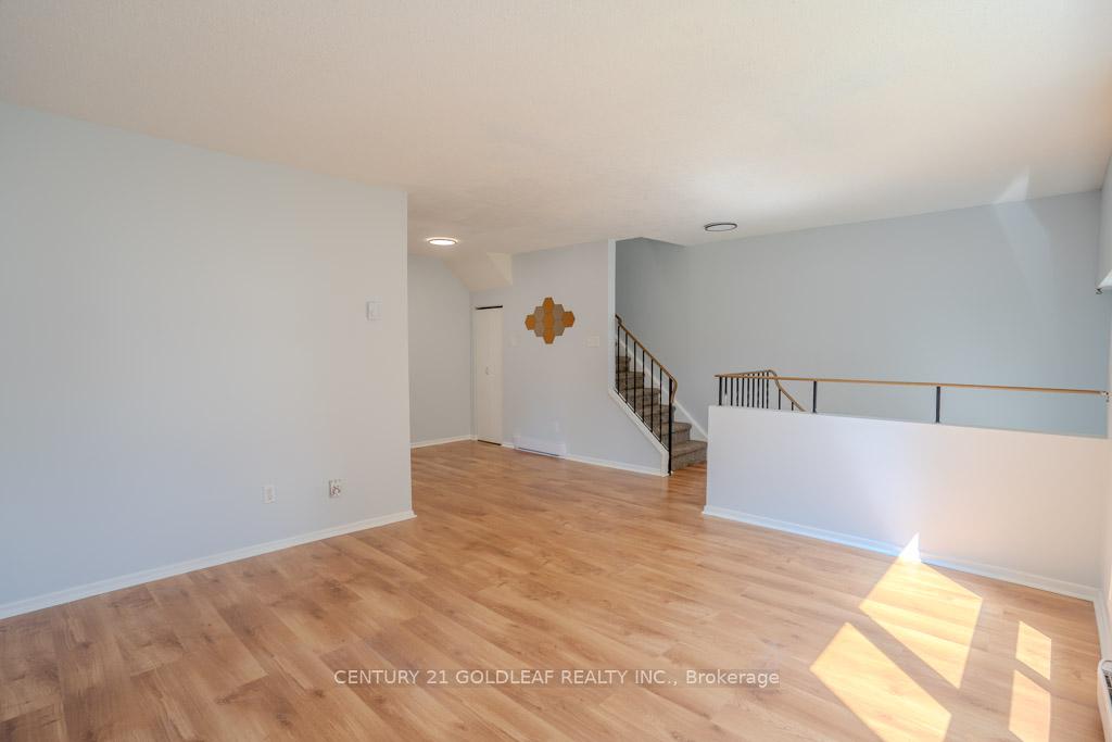 Photo 12 of Unit 5B, 5 Sonnet Crescent, Ottawa, Westcliffe Estates — HOMEH