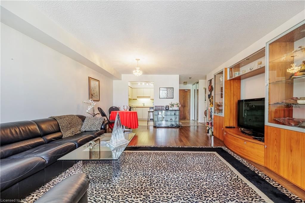 Photo 5 of Unit 309, 162 Martindale Road, St. Catharines, Grapeview — HOMEH