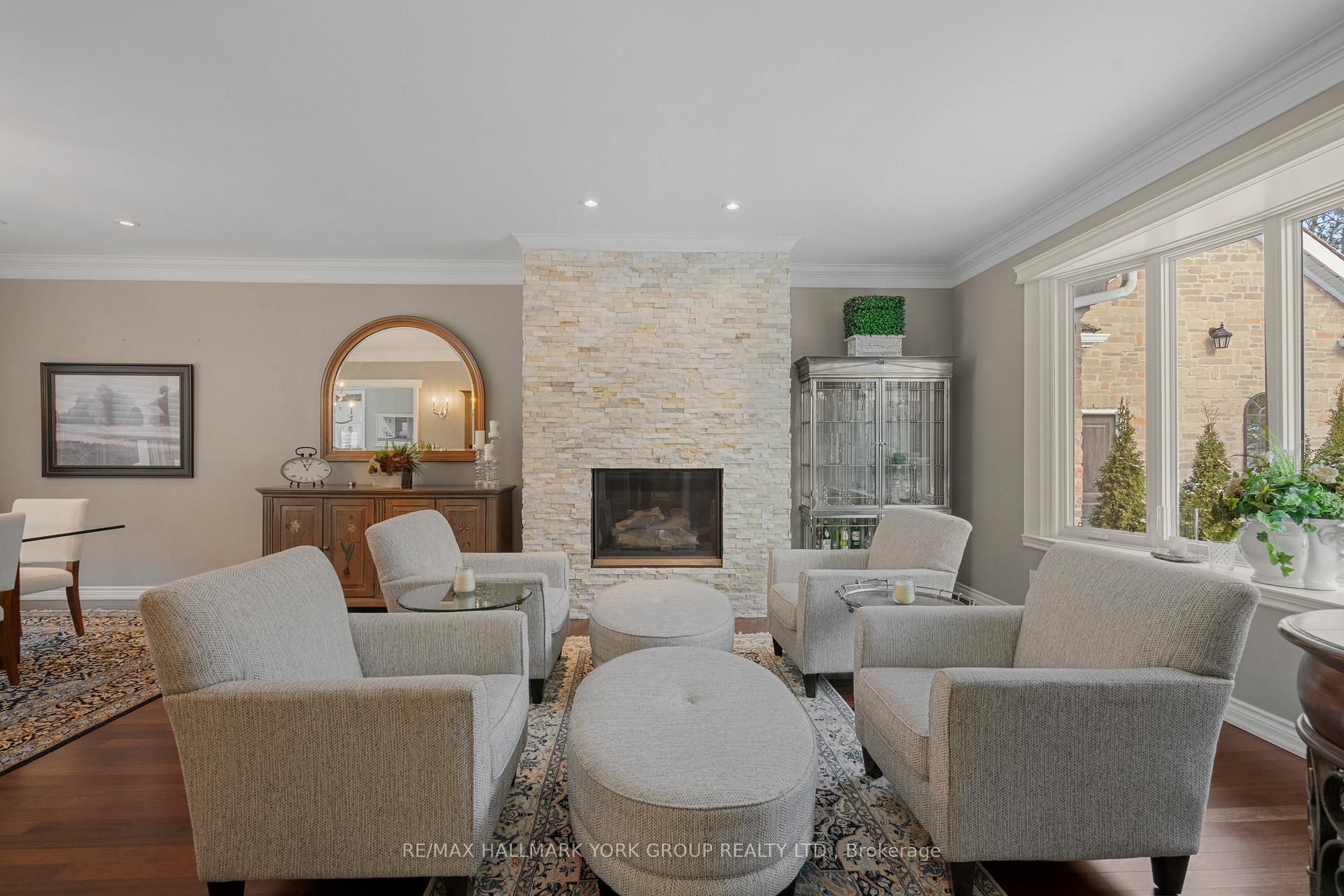 Photo 11 of 516 Quail Ridge Drive, Aurora, Aurora Estates — HOMEH