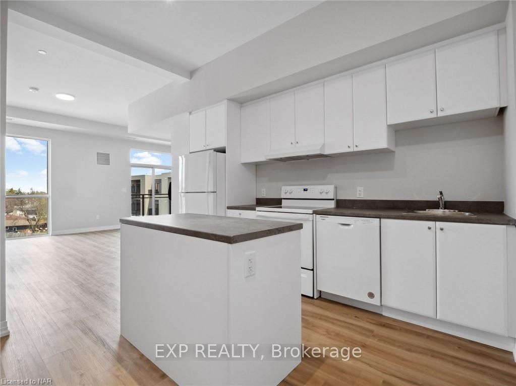 Photo 3 of Unit 221, 50 Herrick Avenue, St. Catharines, Oakdale — HOMEH
