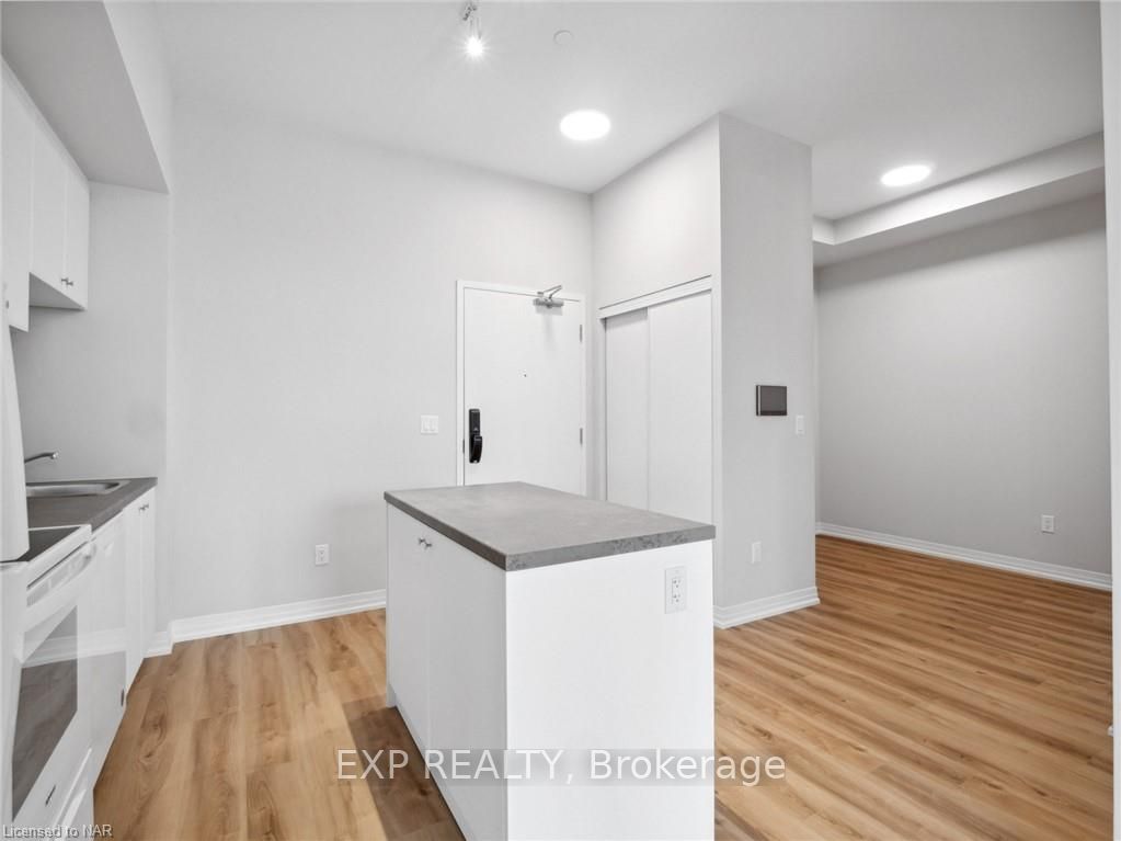 Photo 11 of Unit 221, 50 Herrick Avenue, St. Catharines, Oakdale — HOMEH