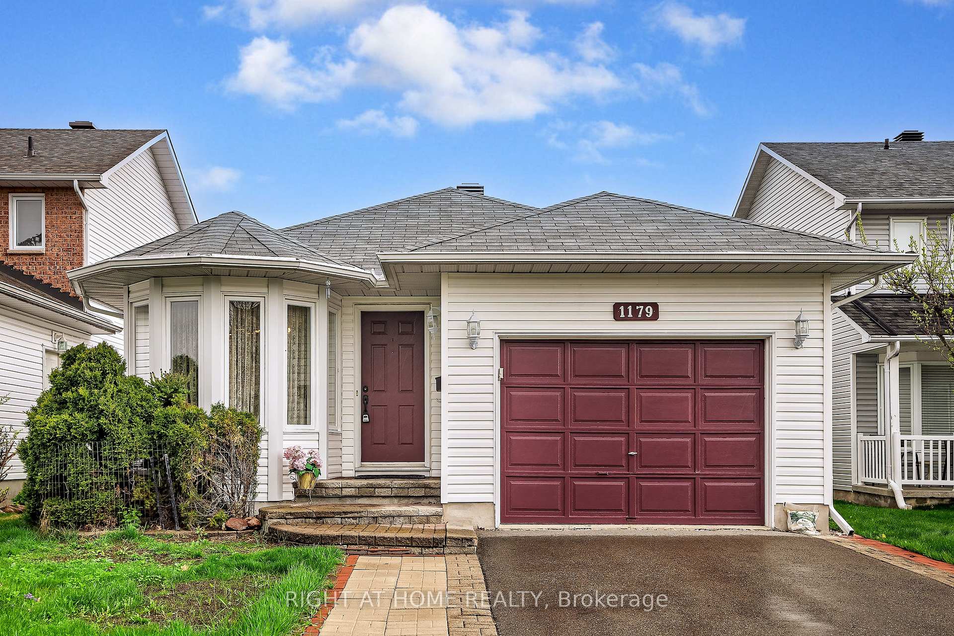 Photo 1 of 1179 Whiterock Street, Ottawa, Carson Grove — HOMEH