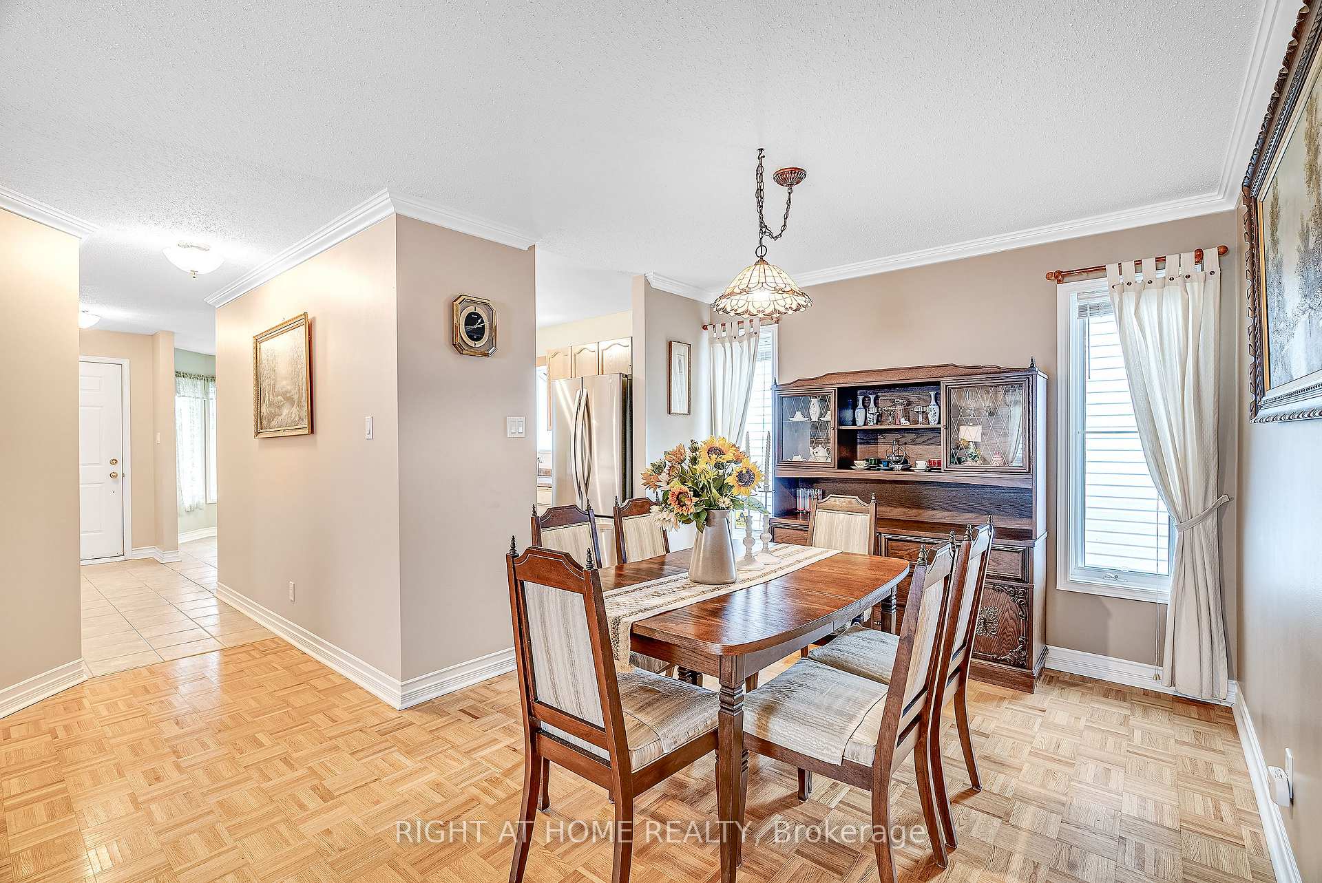 Photo 12 of 1179 Whiterock Street, Ottawa, Carson Grove — HOMEH