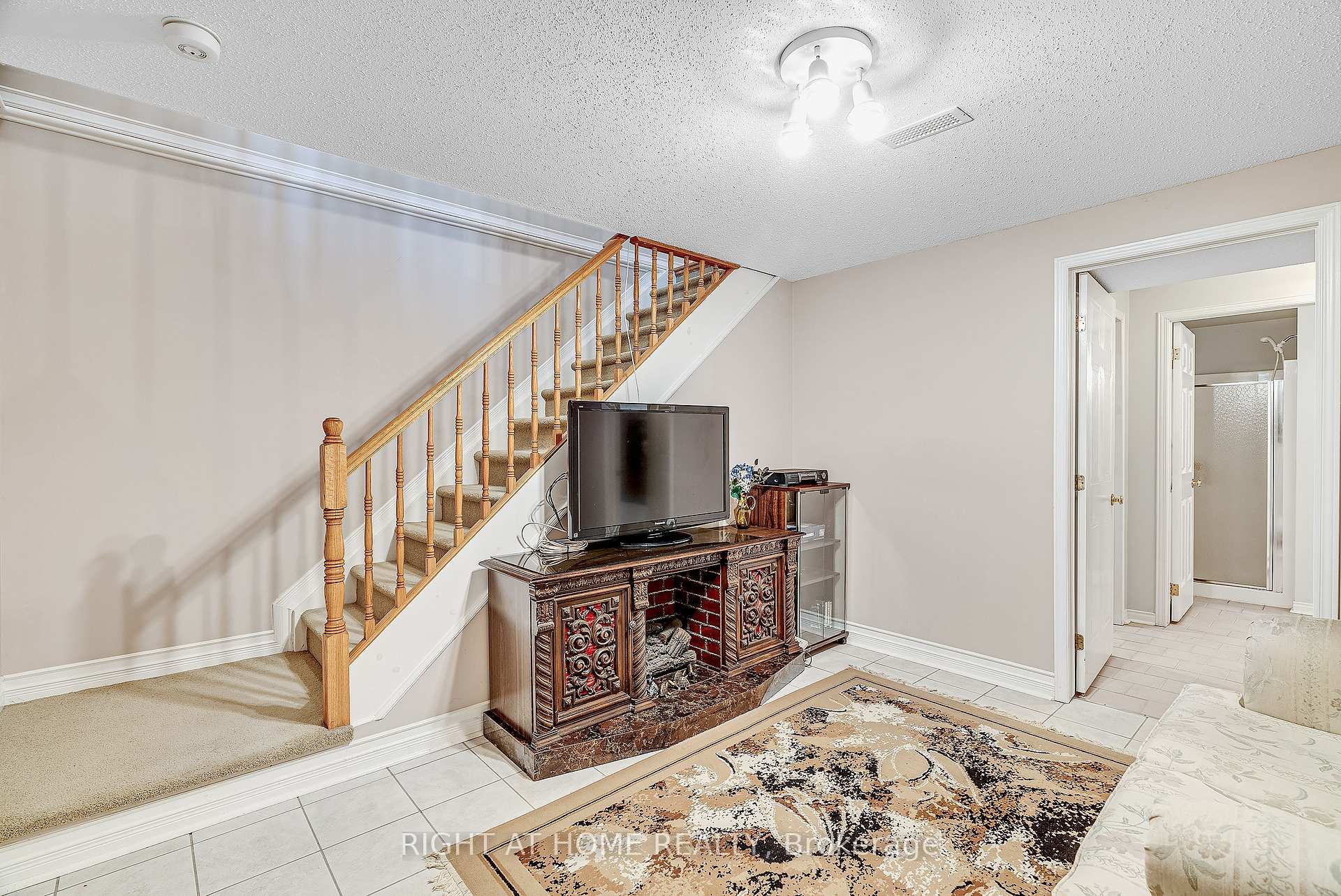 Photo 29 of 1179 Whiterock Street, Ottawa, Carson Grove — HOMEH