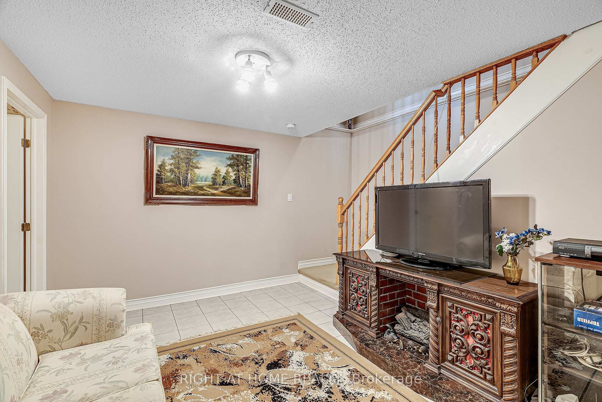 Photo 30 of 1179 Whiterock Street, Ottawa, Carson Grove — HOMEH