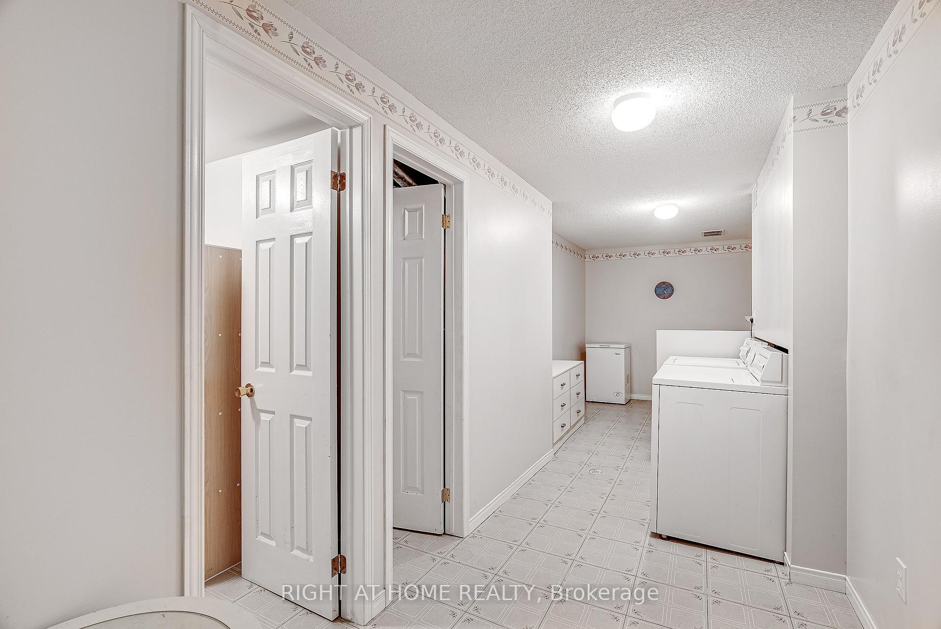Photo 38 of 1179 Whiterock Street, Ottawa, Carson Grove — HOMEH
