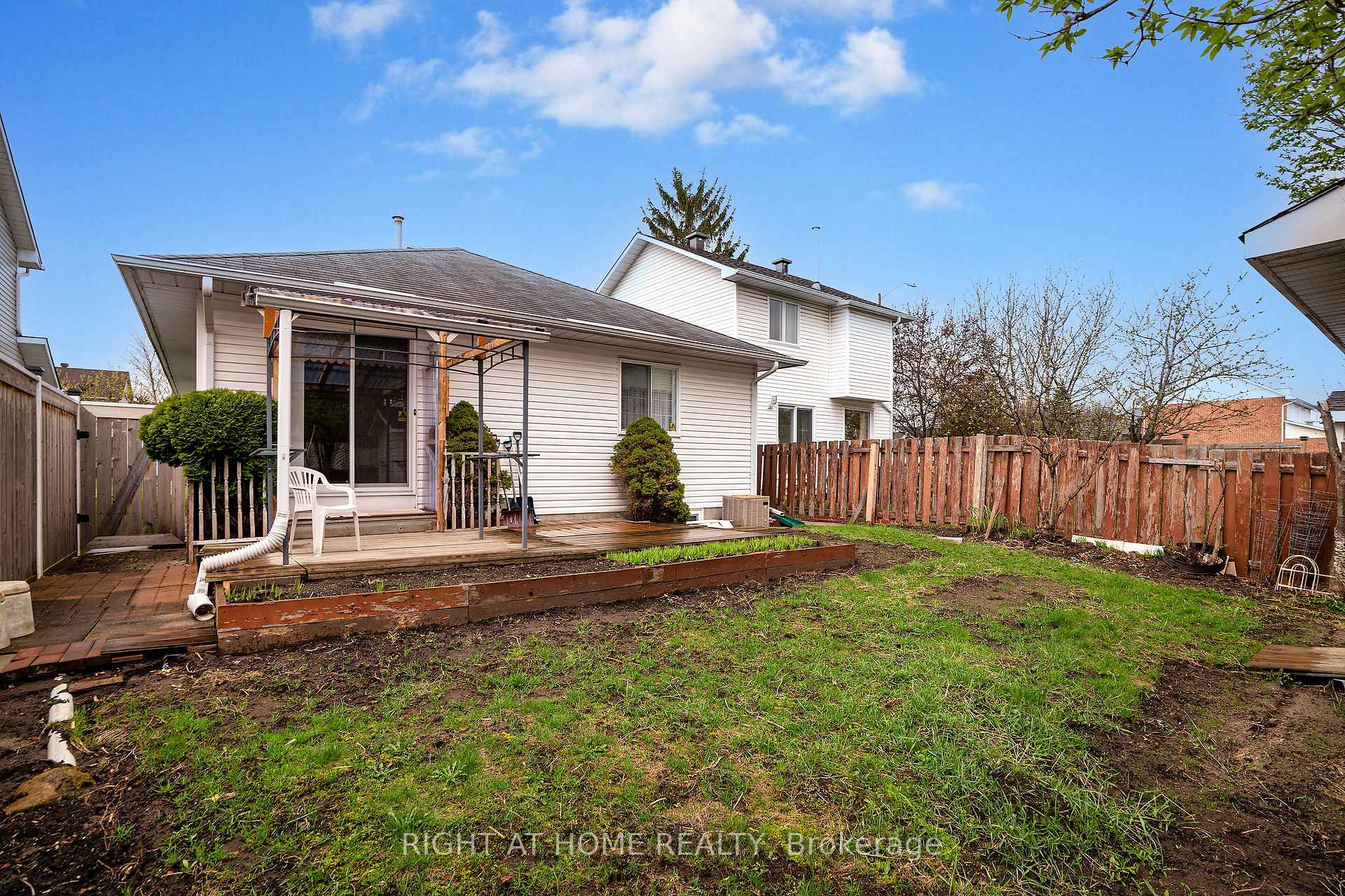 Photo 40 of 1179 Whiterock Street, Ottawa, Carson Grove — HOMEH