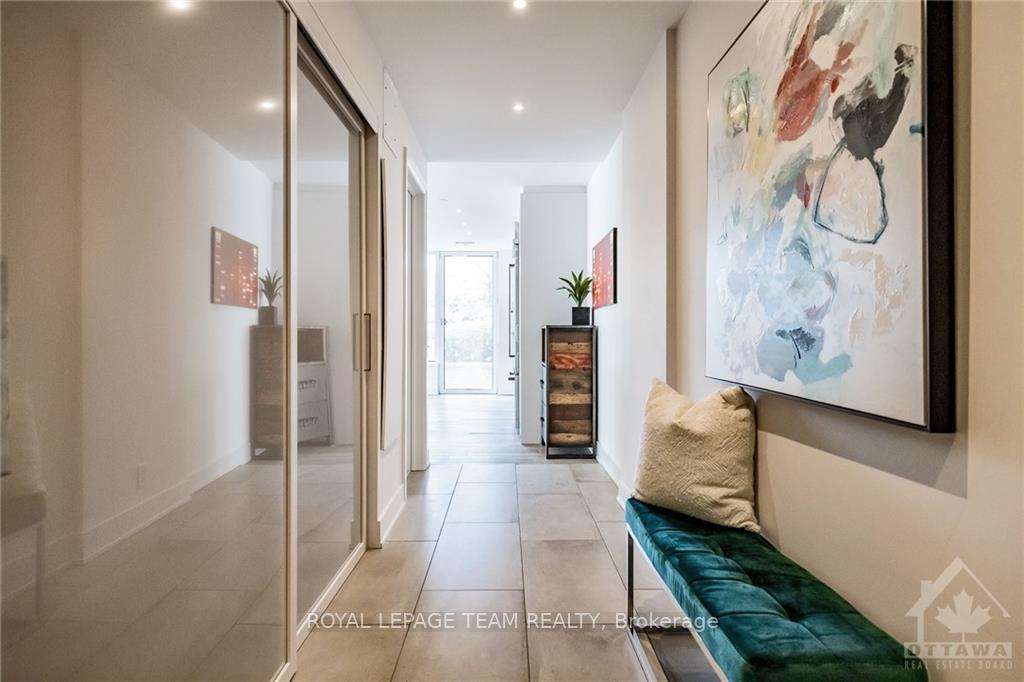 Photo 3 of Unit 106, 1035 Bank Street, Ottawa, Glebe — HOMEH