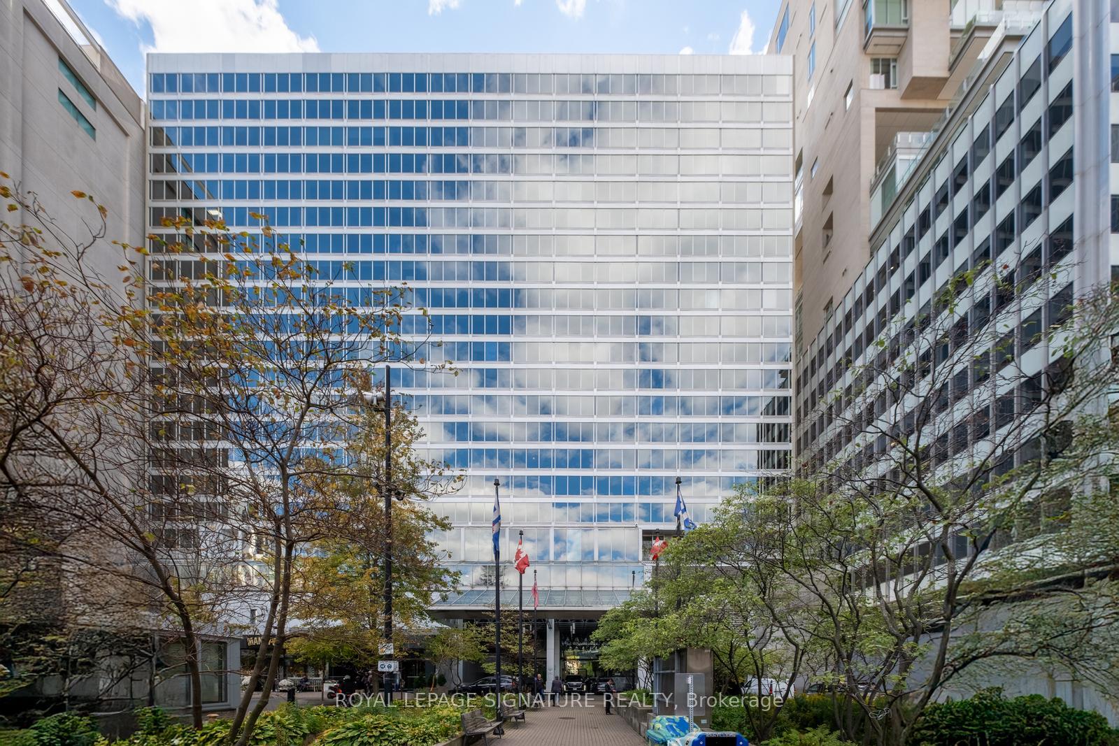 Front of Unit 1201, 110 Bloor Street W
