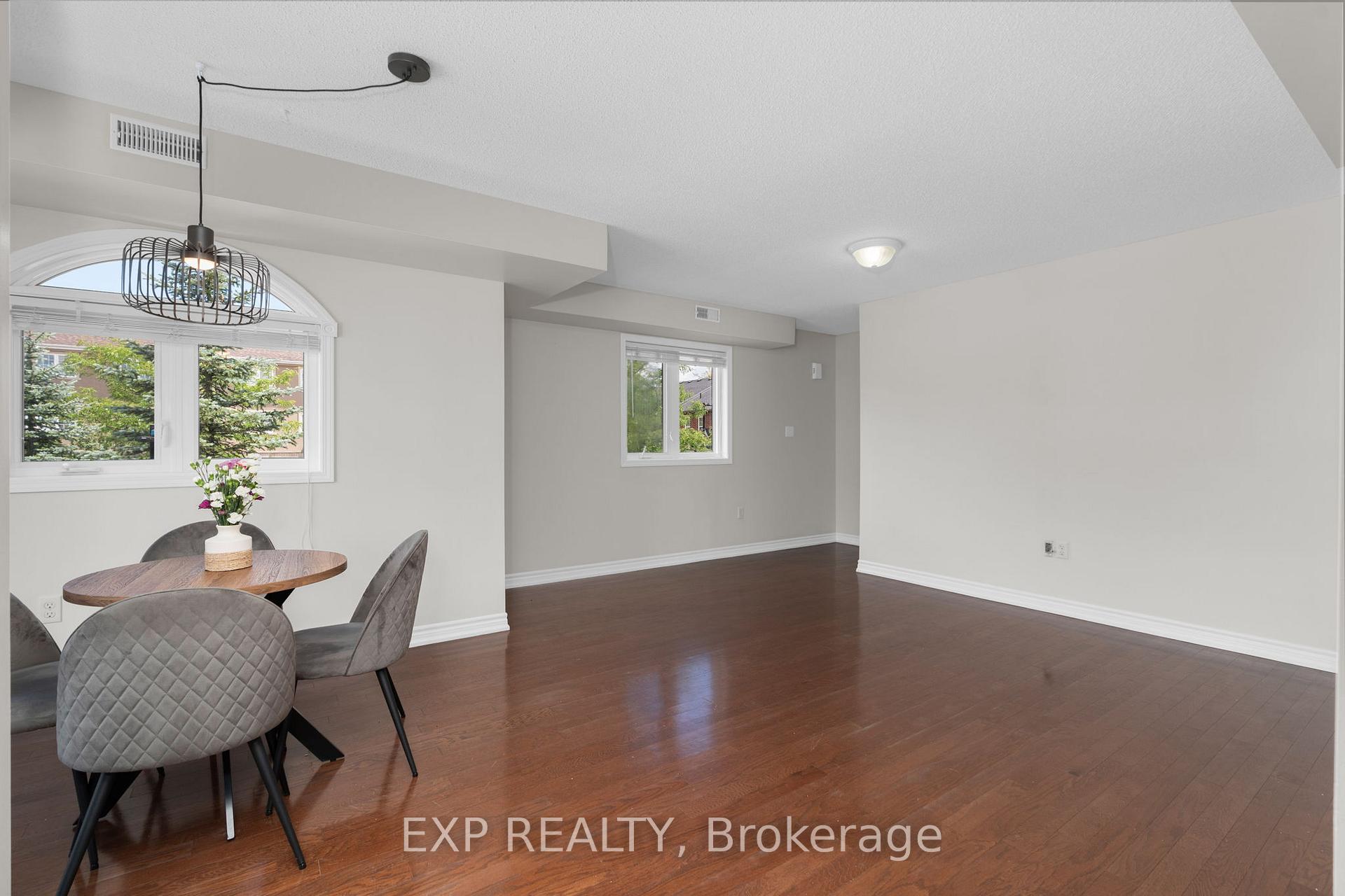 Photo 9 of Unit 3, 135 Sydenham Wells, Barrie, Georgian Drive — HOMEH