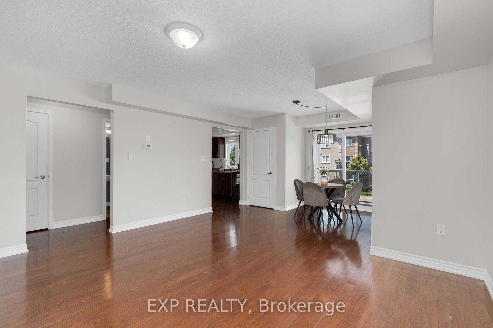 Photo 10 of Unit 3, 135 Sydenham Wells, Barrie, Georgian Drive — HOMEH