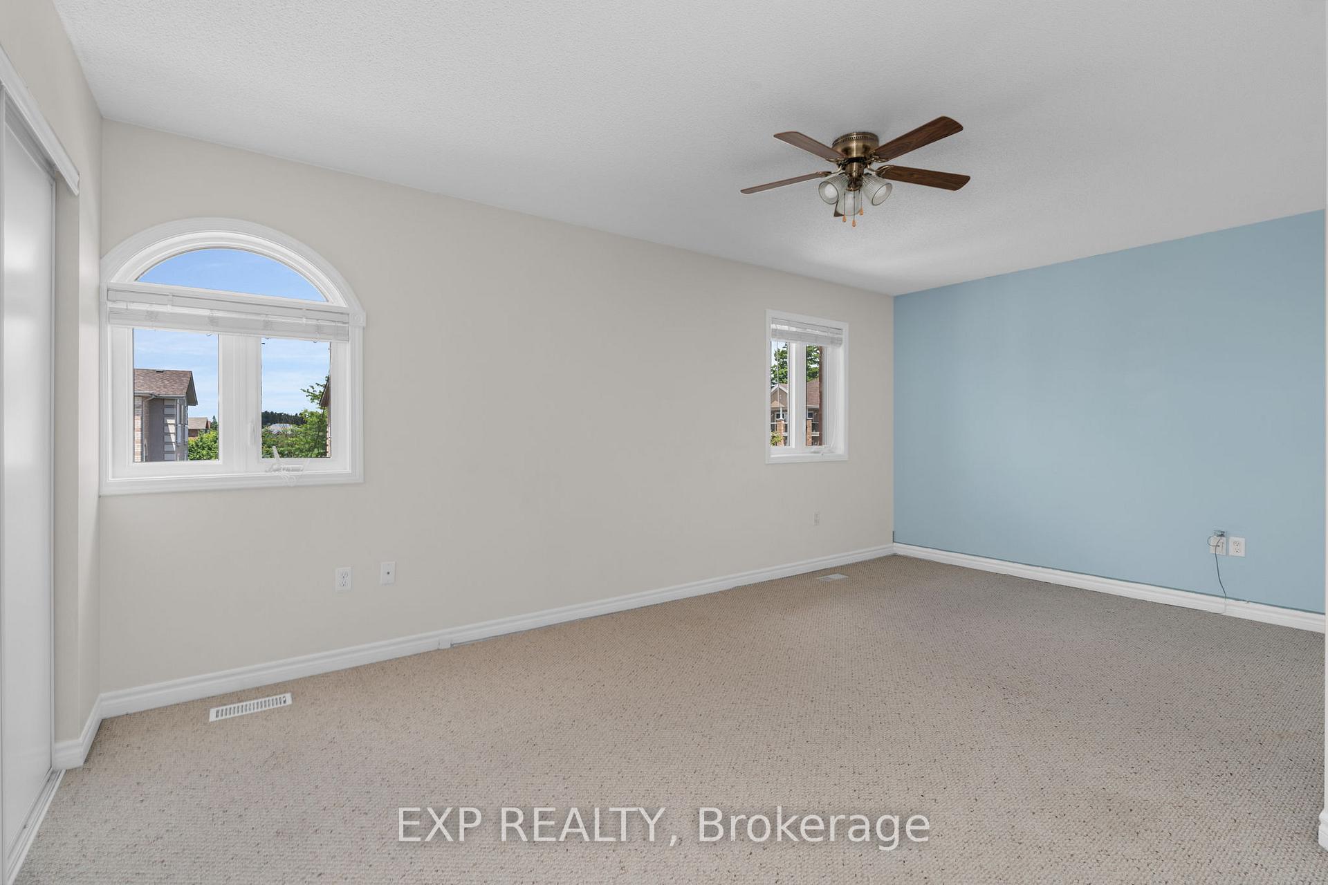 Photo 11 of Unit 3, 135 Sydenham Wells, Barrie, Georgian Drive — HOMEH