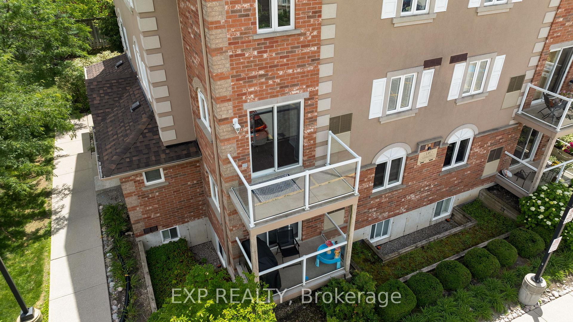 Photo 14 of Unit 3, 135 Sydenham Wells, Barrie, Georgian Drive — HOMEH