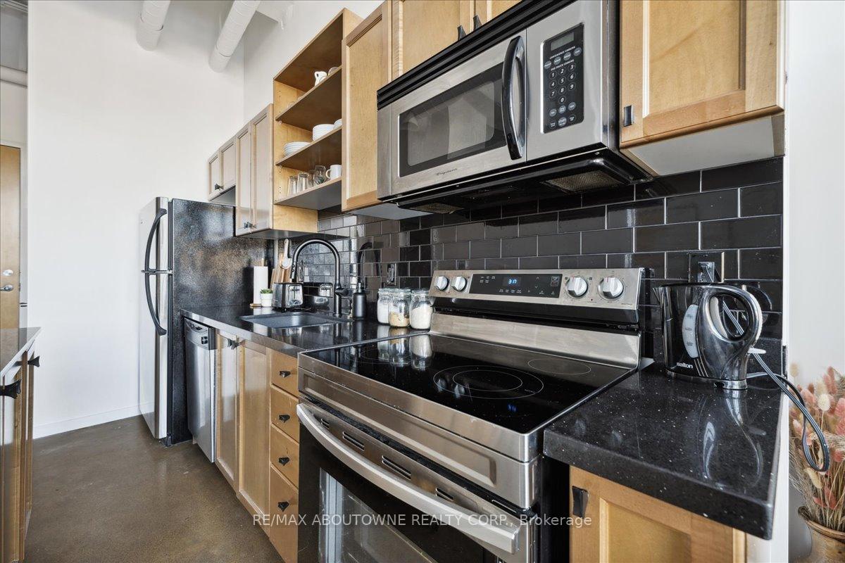 Photo 11 of Unit 232, 404 King Street W, Kitchener — HOMEH